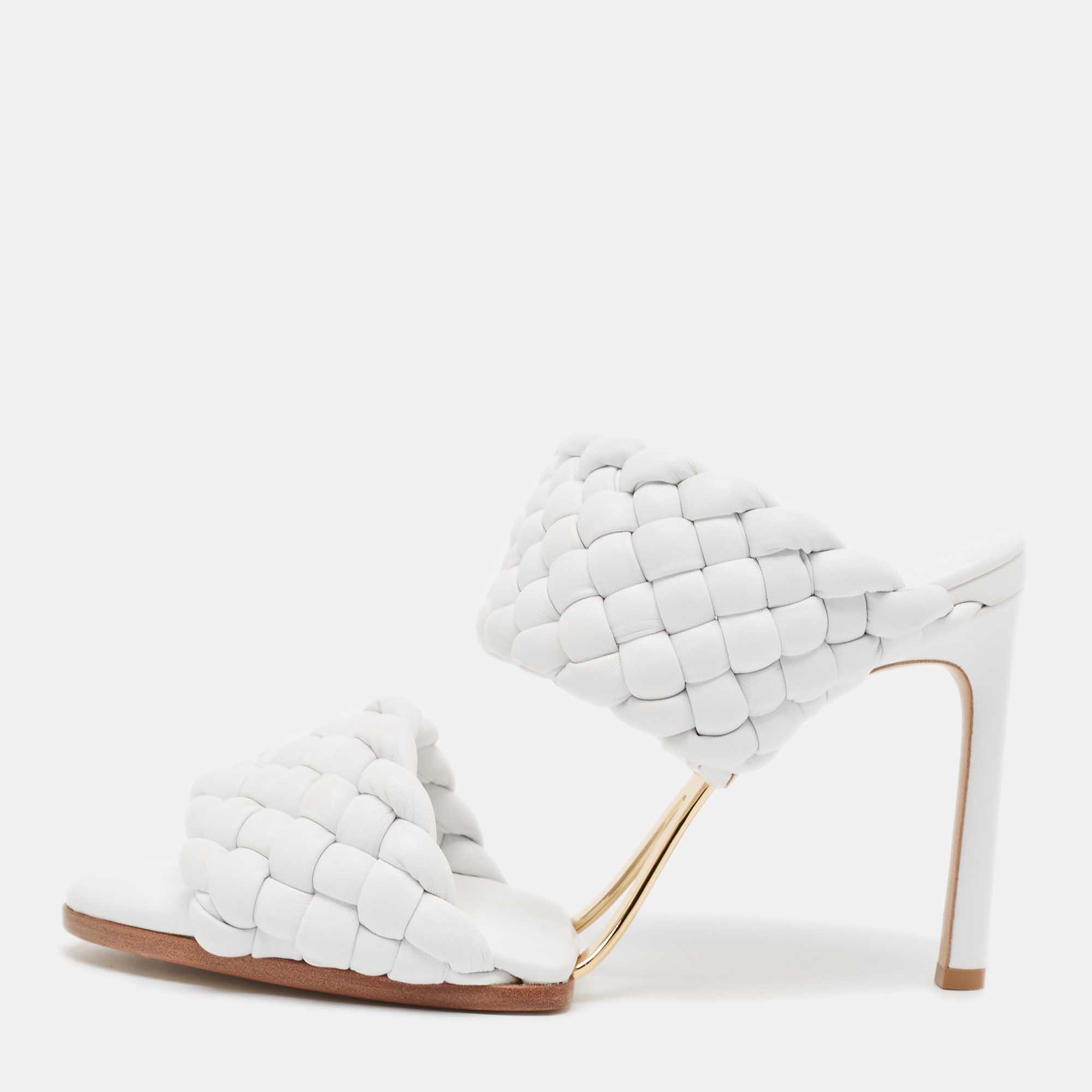 

Bottega Veneta White Intrecciato Leather Lido Slide Sandals Size