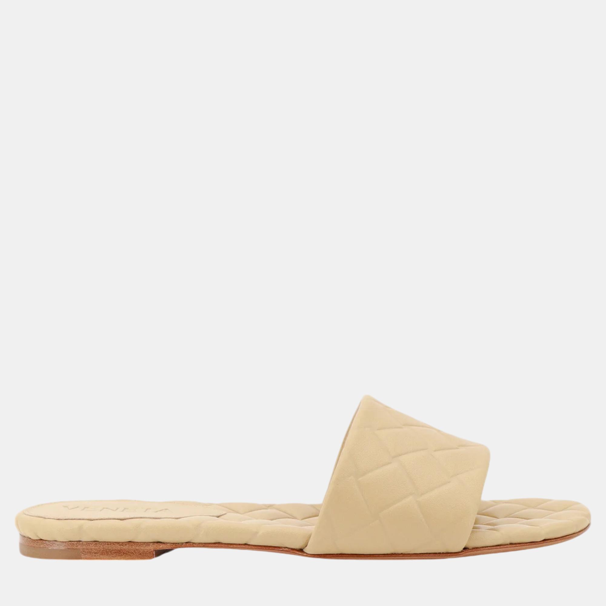 

Bottega Veneta Beige Leather Amy Slide EU