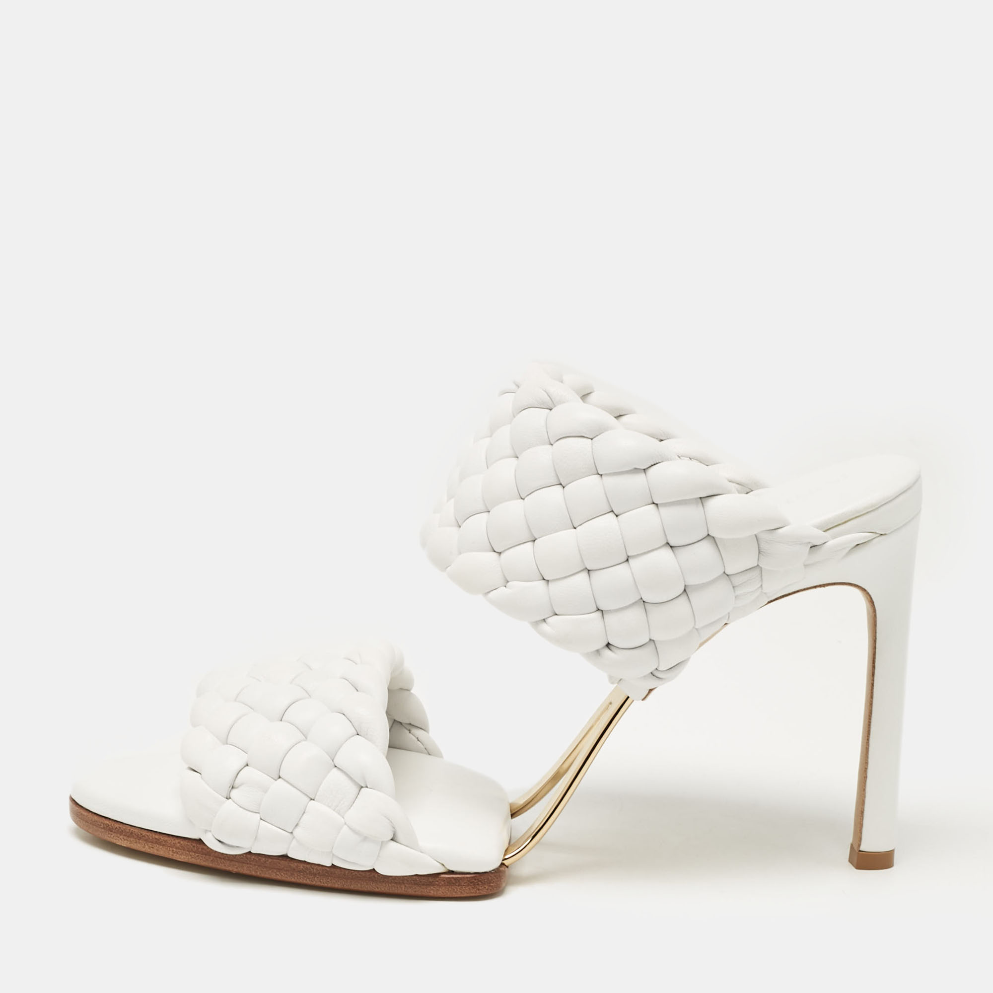 

Bottega Veneta White Intrecciato Leather Lido Slide Sandals Size