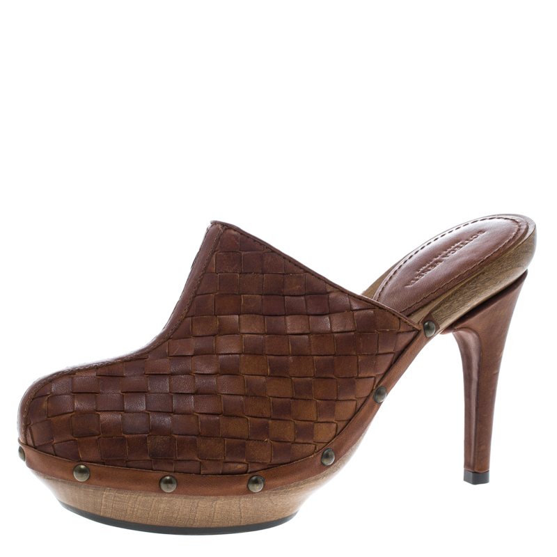 Pre Owned Bottega Veneta Brown Intrecciato Leather Wooden Platform Clogs Size 38
