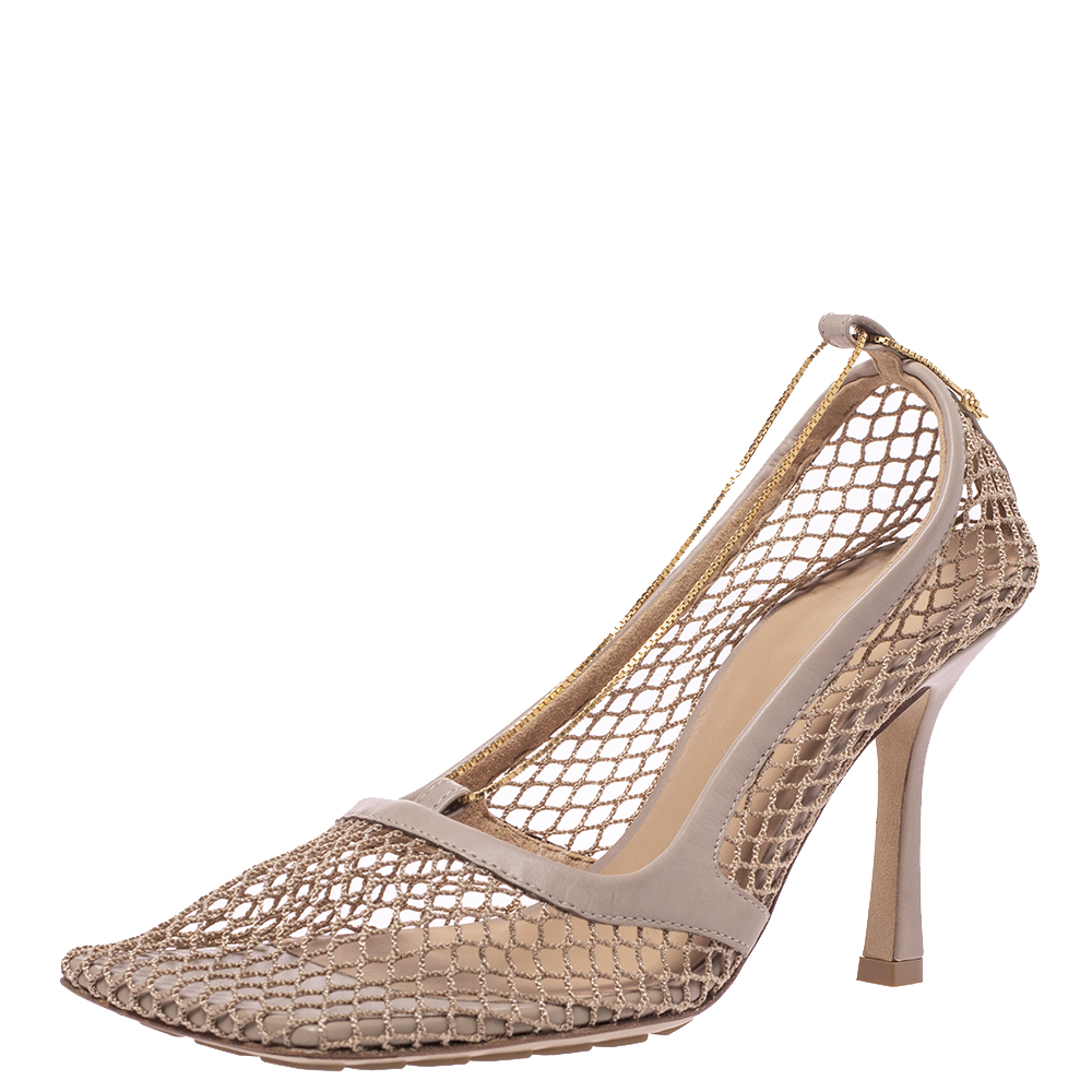 Click to view more detailed imagery on our partner's website Pre-owned Bottega Veneta Beige Mesh Square Toe Chain Detail Pumps Size 37.5