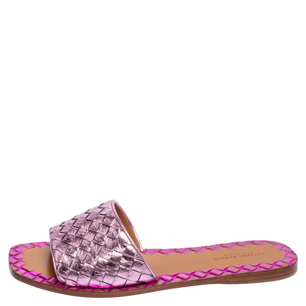 

Bottega Veneta Metallic Pink Intrecciato Leather Slide Flats Size