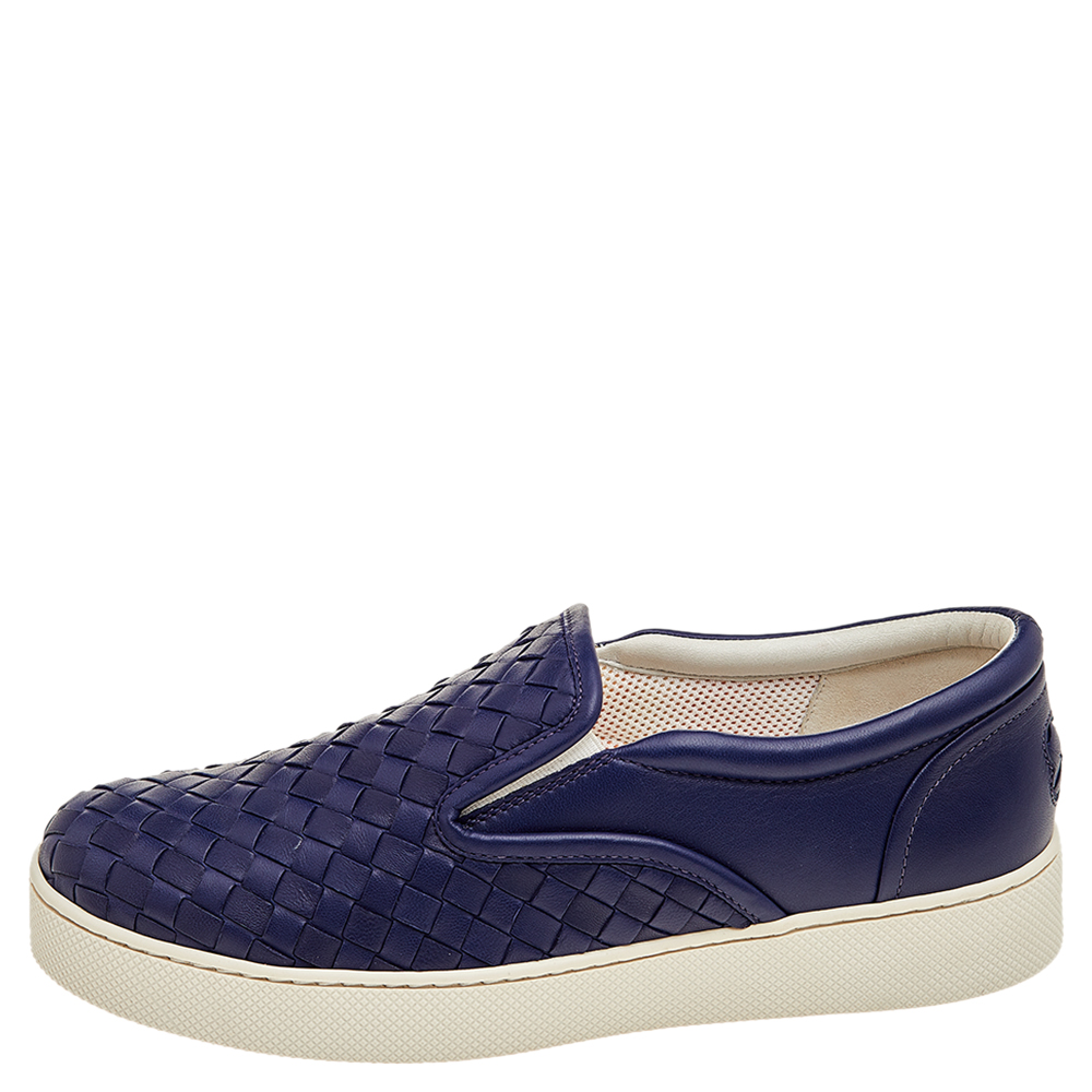 

Bottega Veneta Blue Intrecciato Leather Slip On Sneakers Size