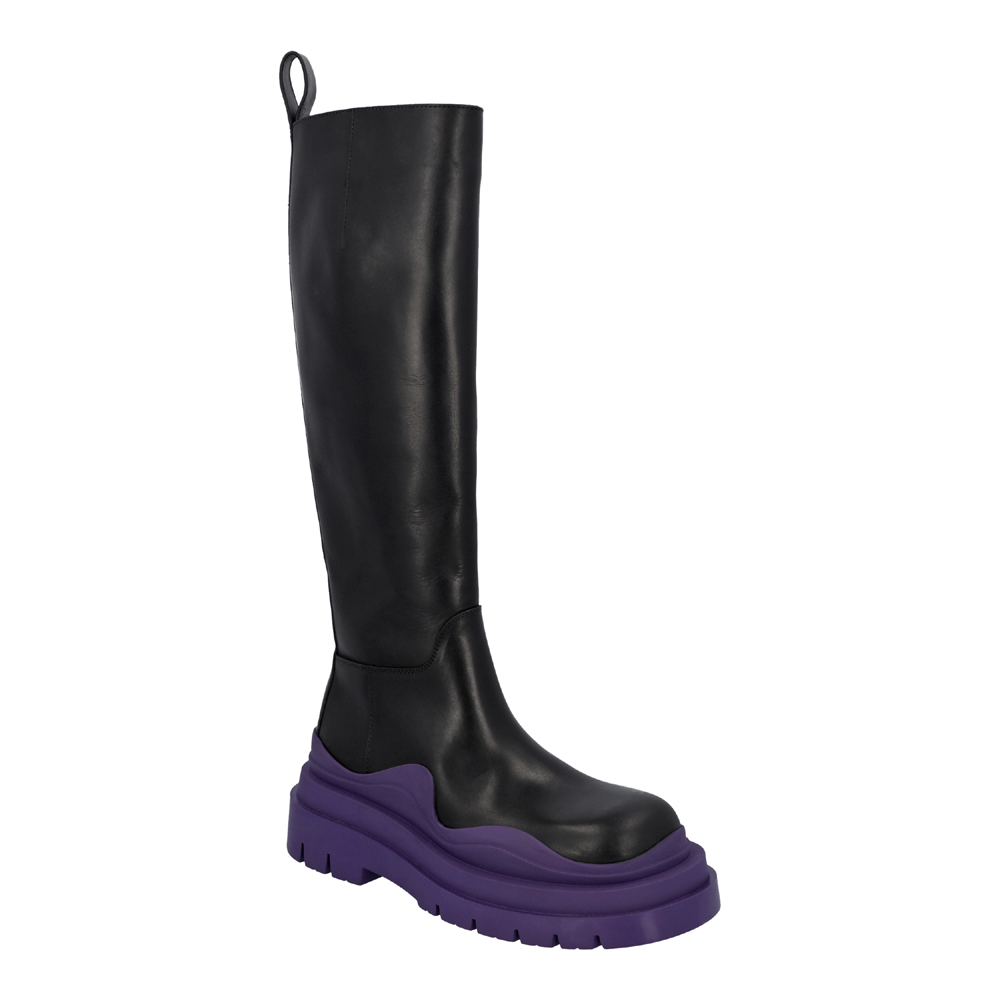 

Bottega Veneta Black Leather Tire Knee high Boots EU, Purple