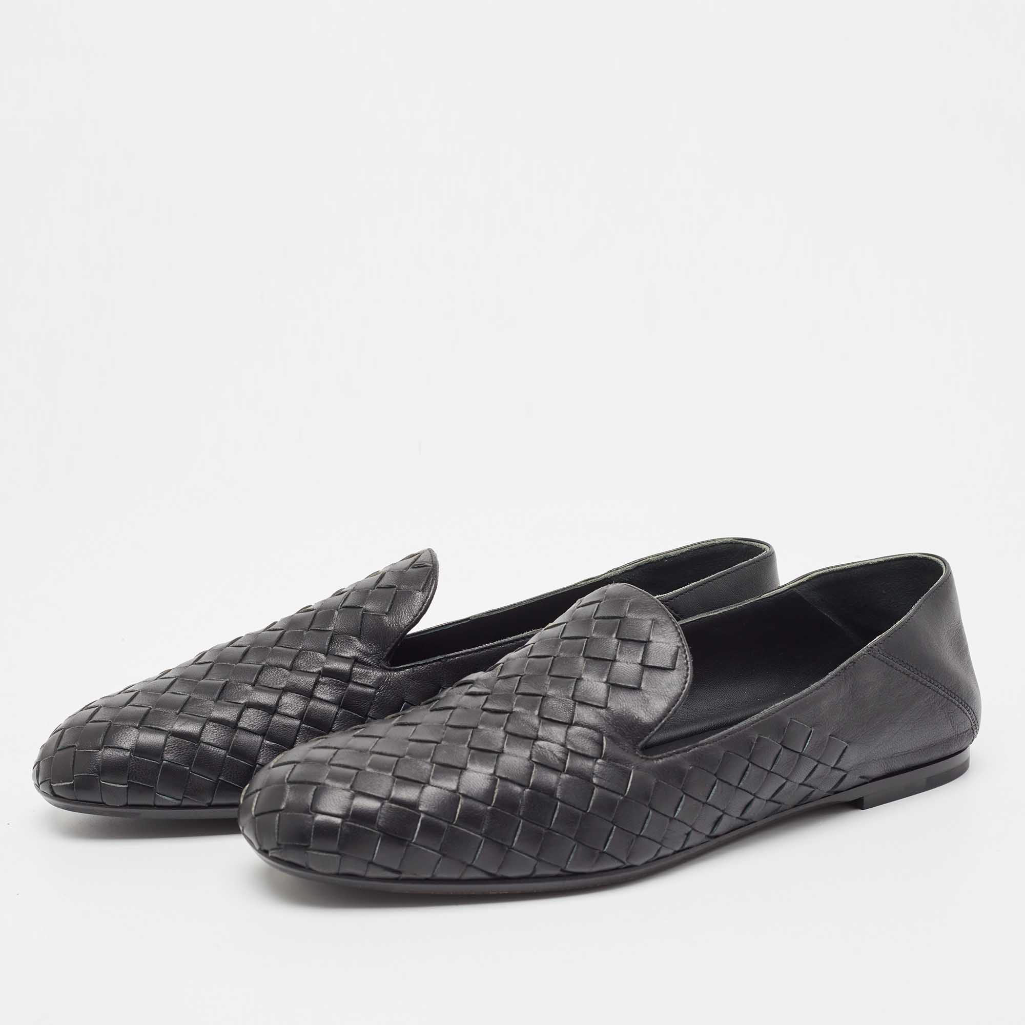 

Bottega Veneta Black Leather Intrecciato Loafers Size