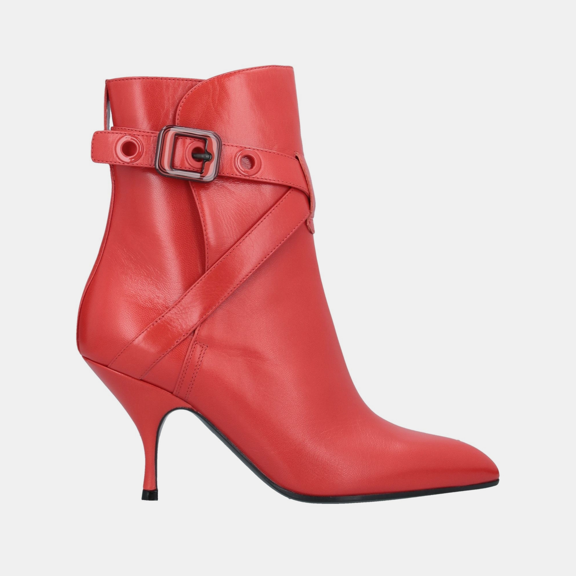Pre-owned Bottega Veneta Leather Strap Detail Ankle Boots 39.5 In Red