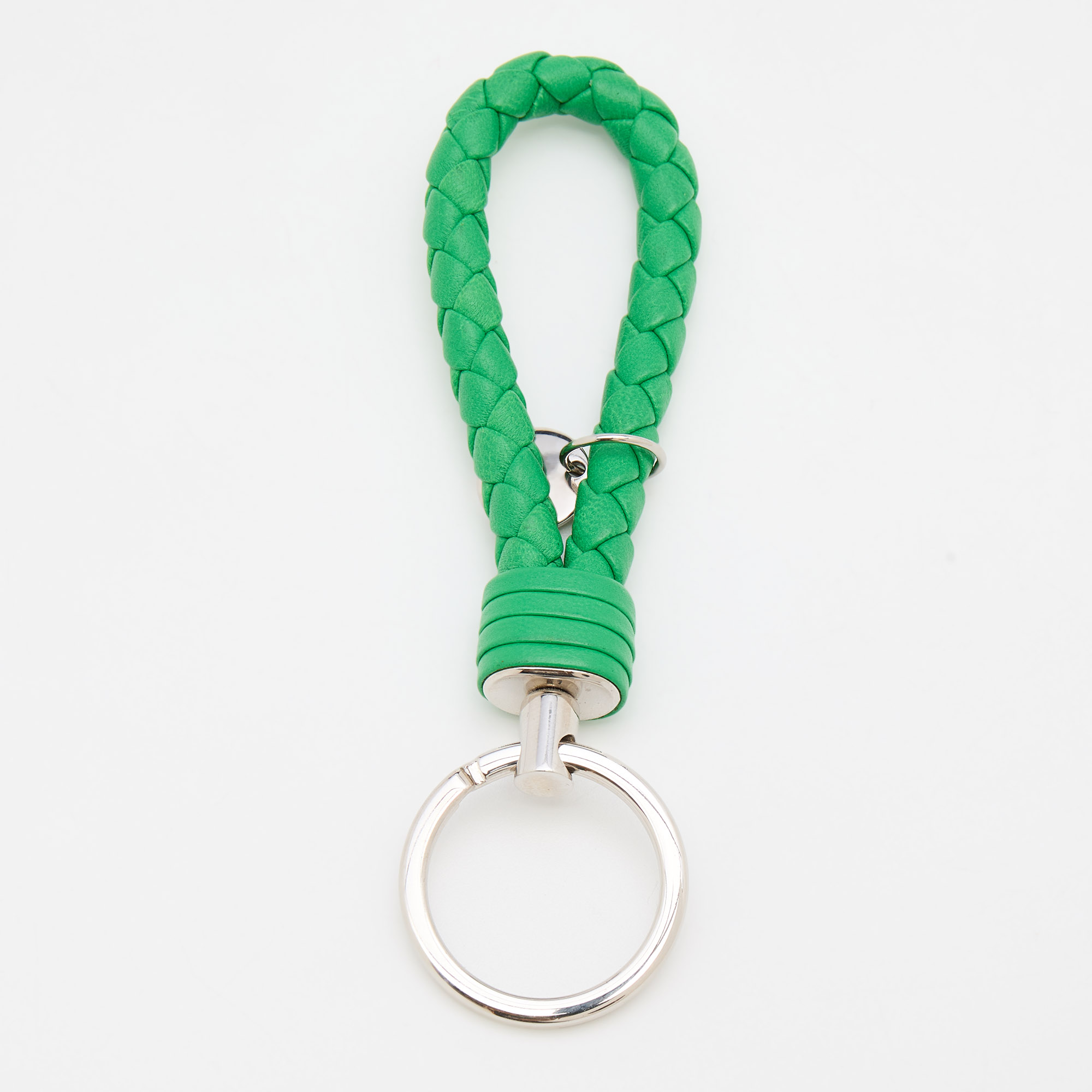 

Bottega Veneta Green Intrecciato Leather Silver Tone Key Ring