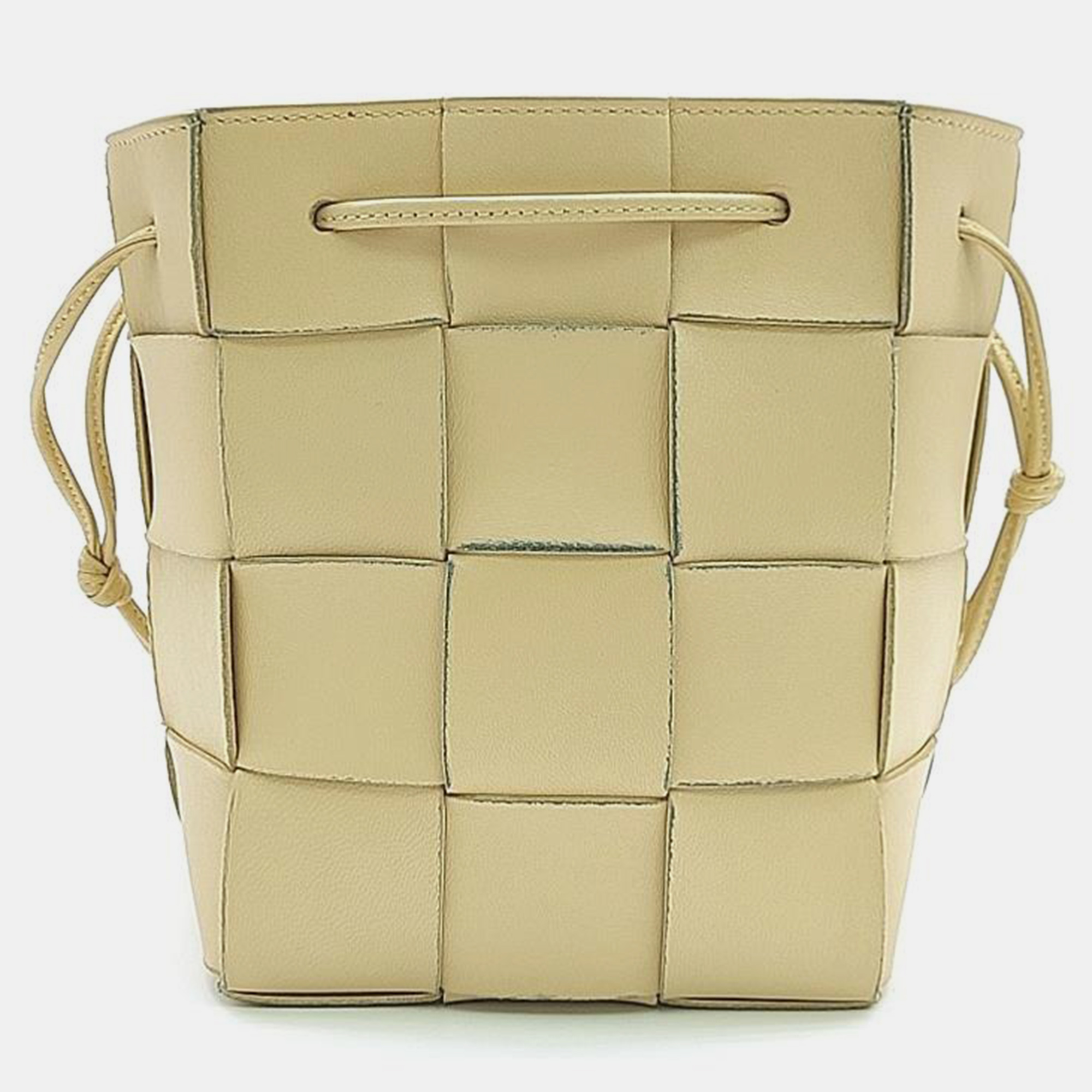 

Bottega Veneta Cassette Bucket Bag, Beige