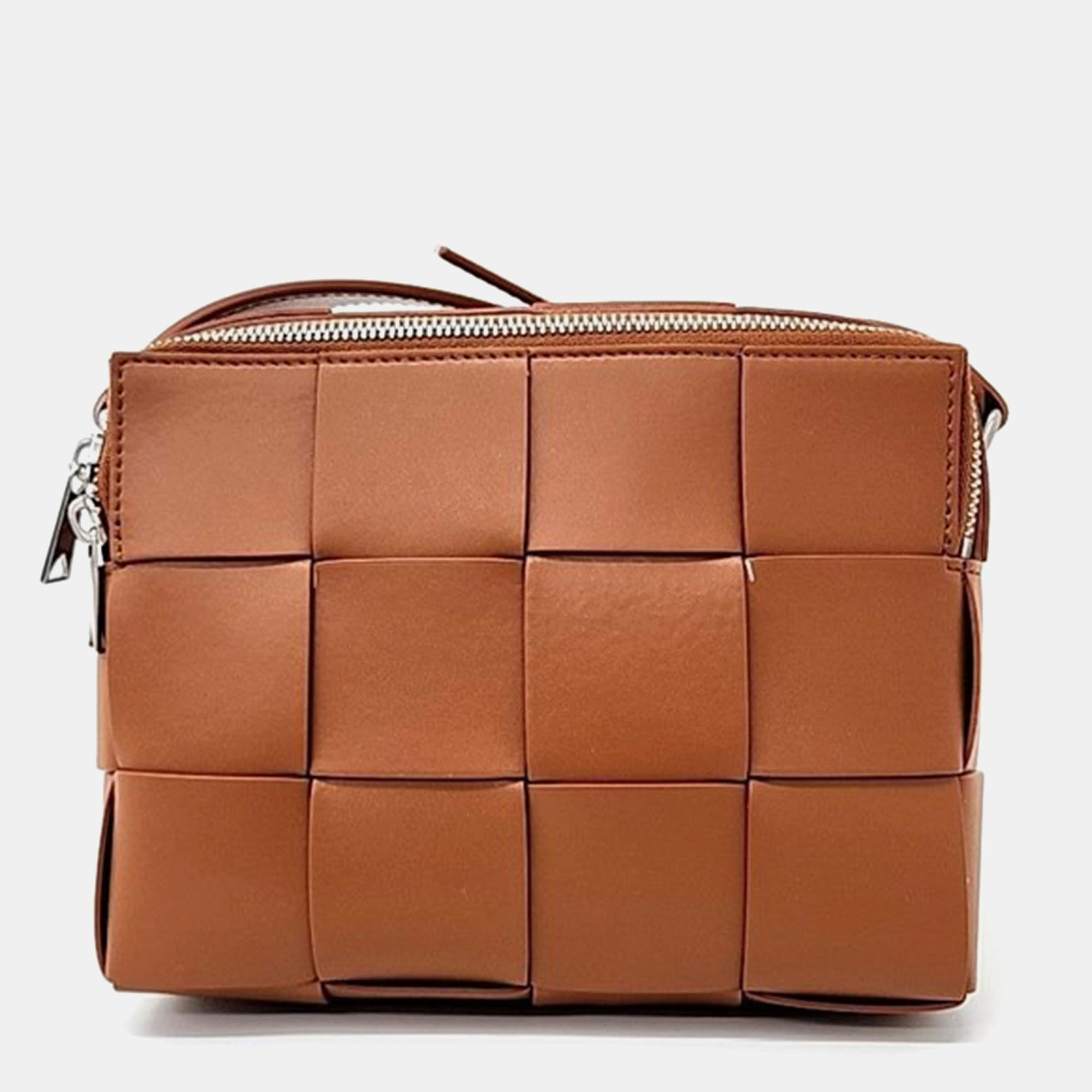 

Bottega Veneta Cassette Camera Bag, Brown