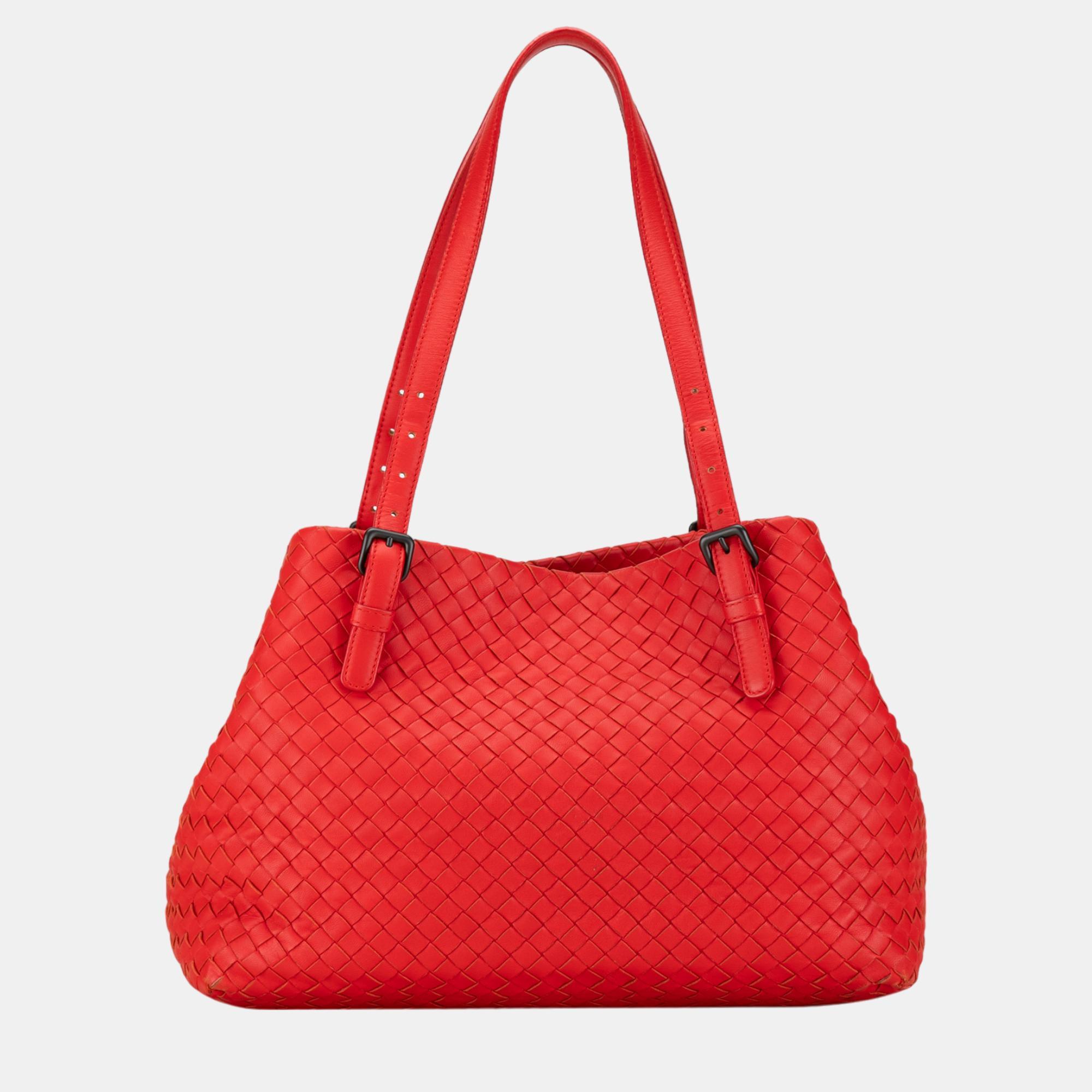 

Bottega Veneta Red Medium Intrecciato Cesta