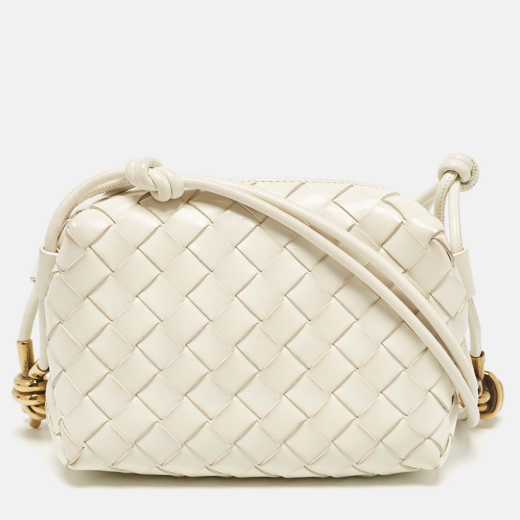 

Bottega Veneta White Intrecciato Patent Leather Mini Loop Shoulder Bag