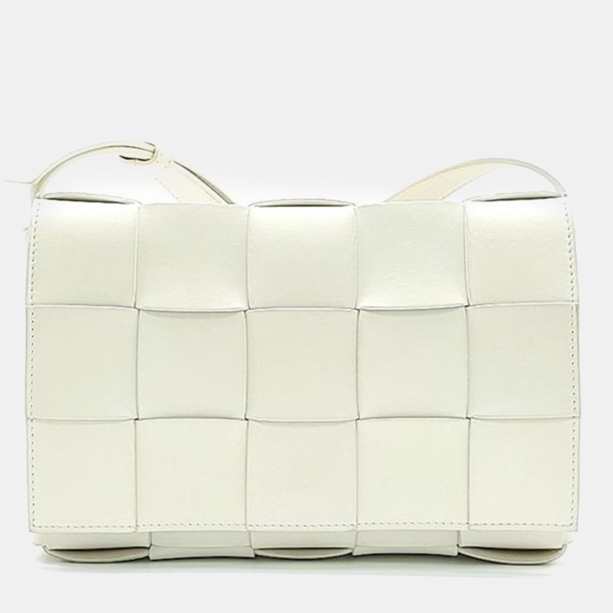 

Bottega Veneta Cassette Bag, White