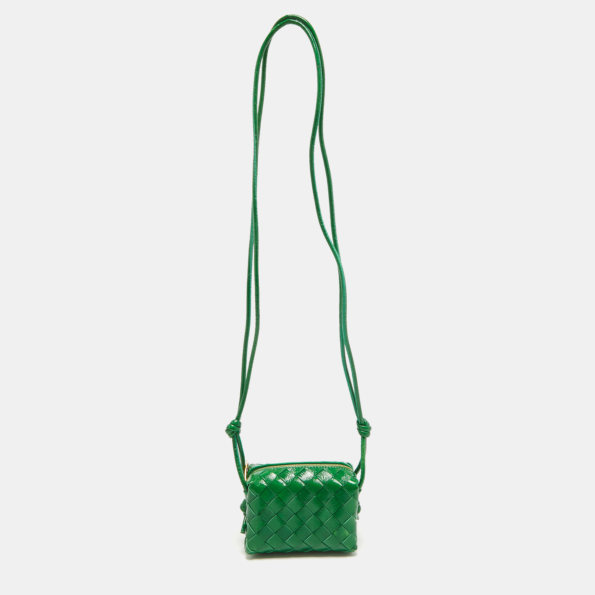 

Bottega Veneta Green Intrecciato Patent Leather Candy Loop Crossbody Bag