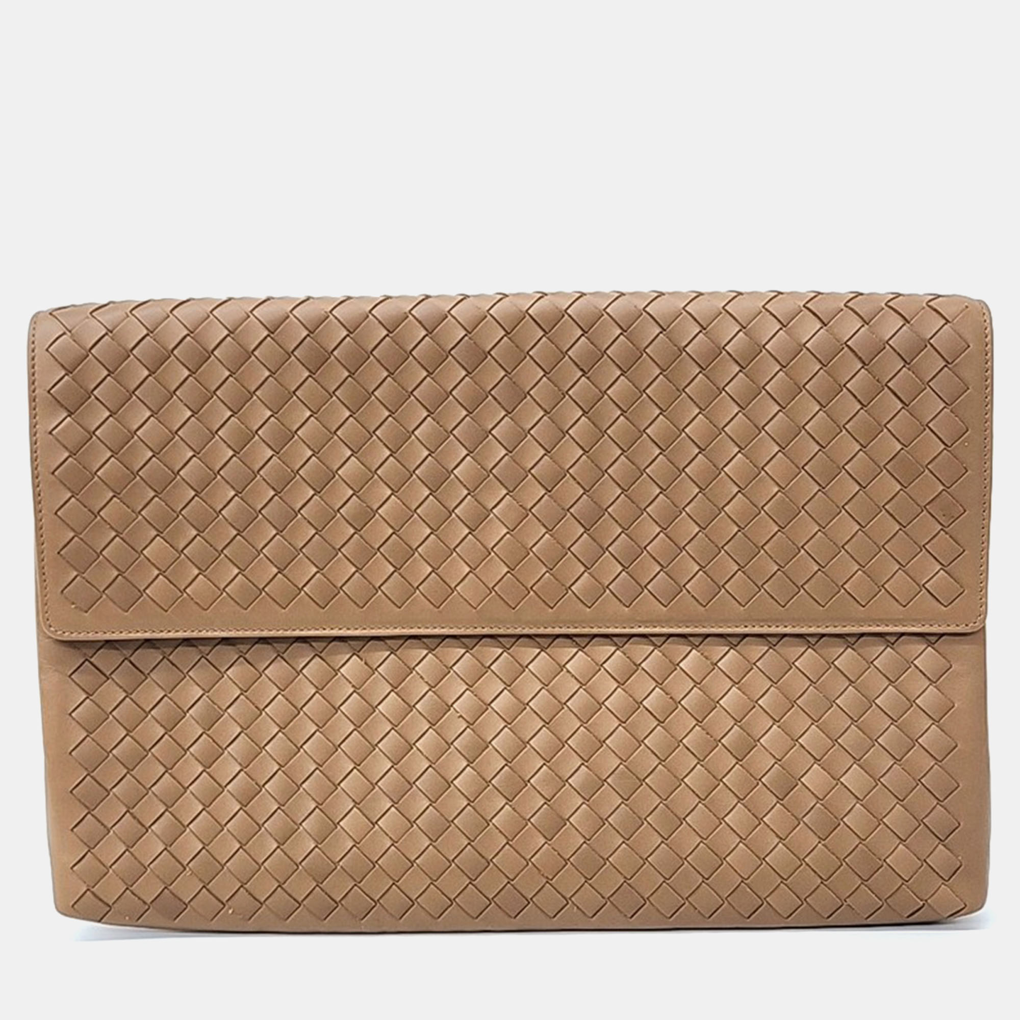 

Bottega Veneta Mesh Clutch Bag, Brown