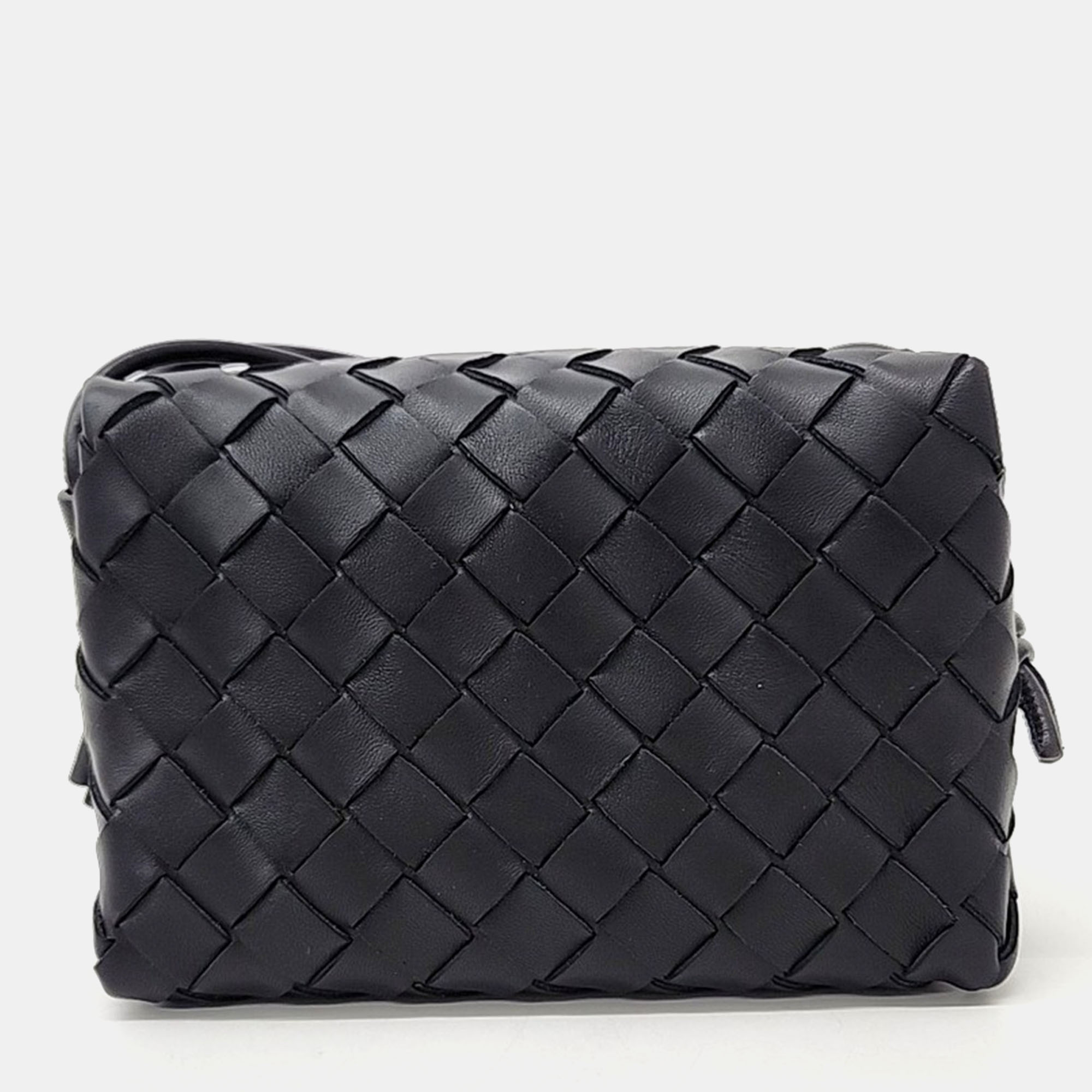 Pre-owned Bottega Veneta Loop Crossbody Bag In Black