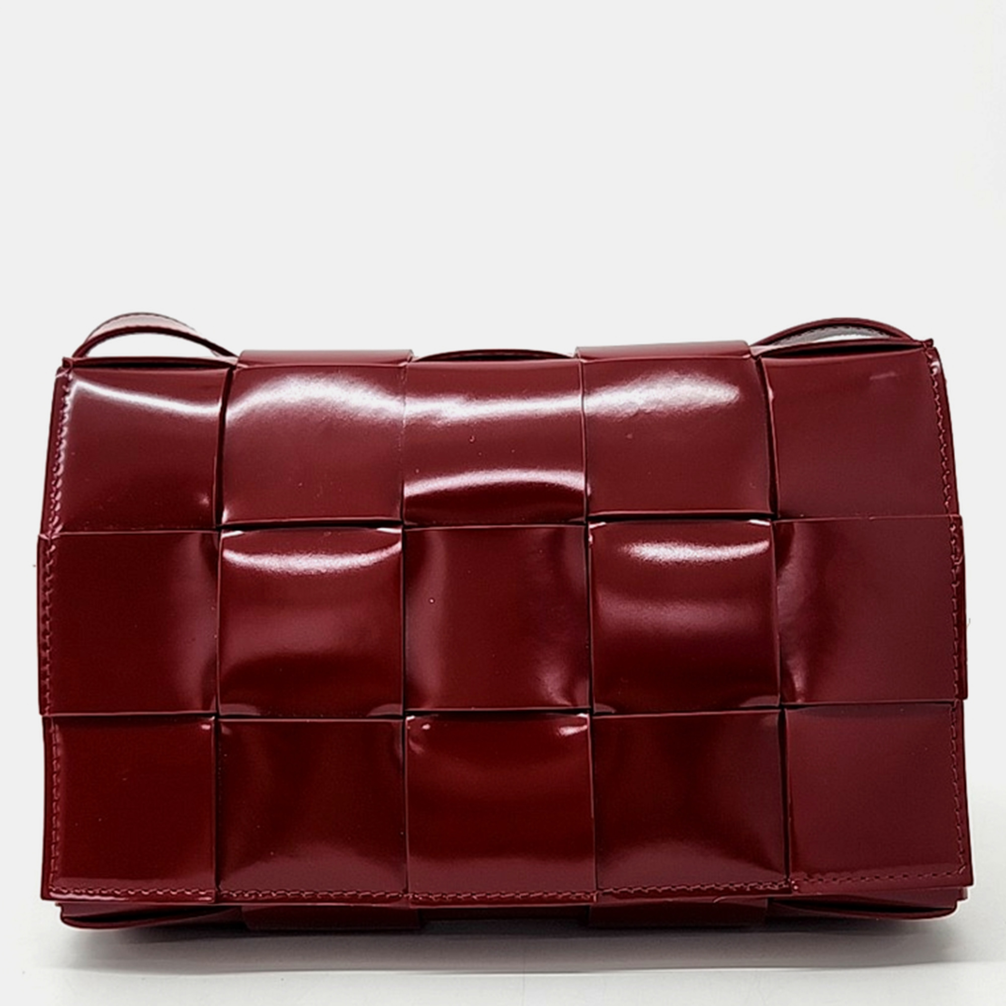 

Bottega Veneta Cassette Bag, Red