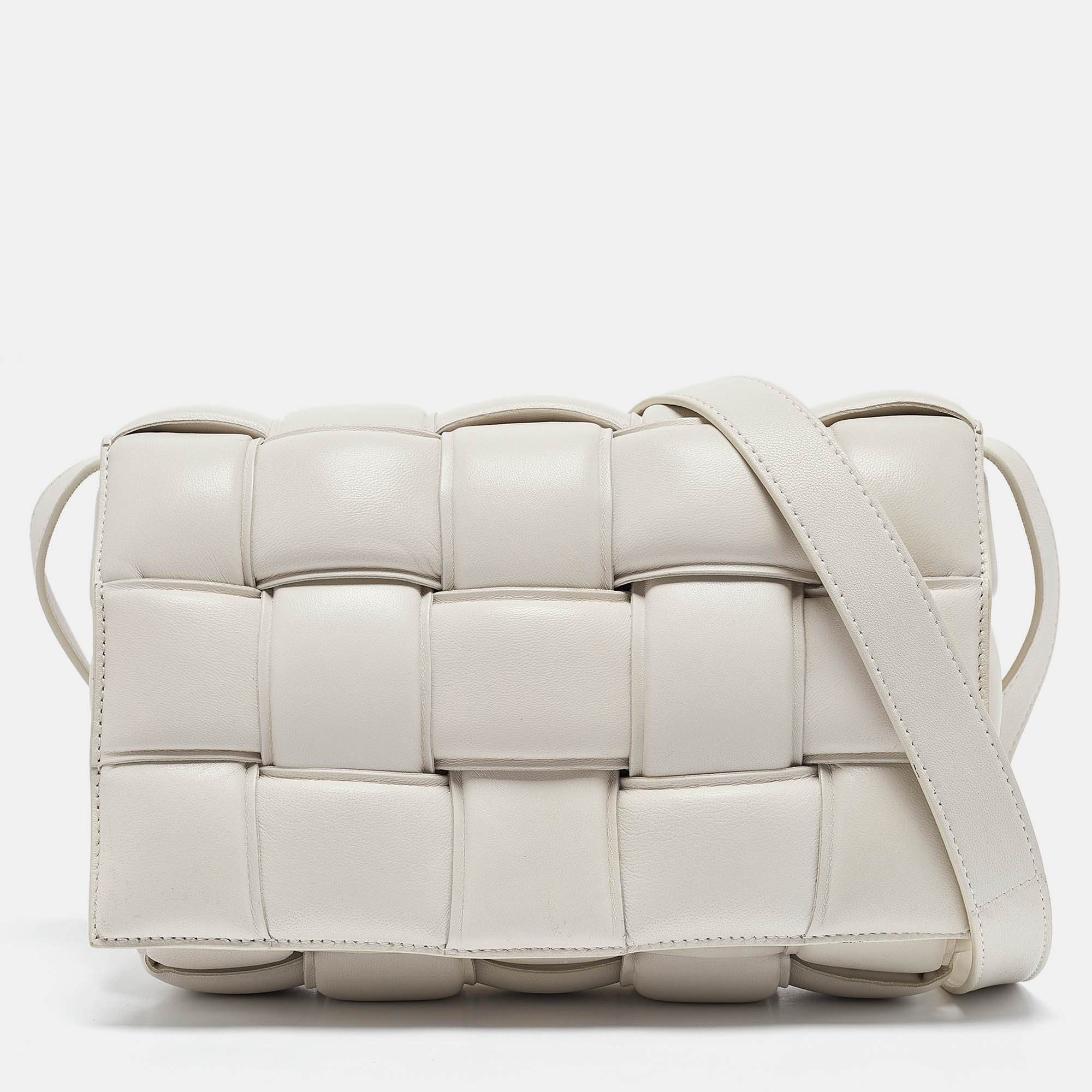 

Bottega Veneta White Padded Leather Cassette Shoulder Bag