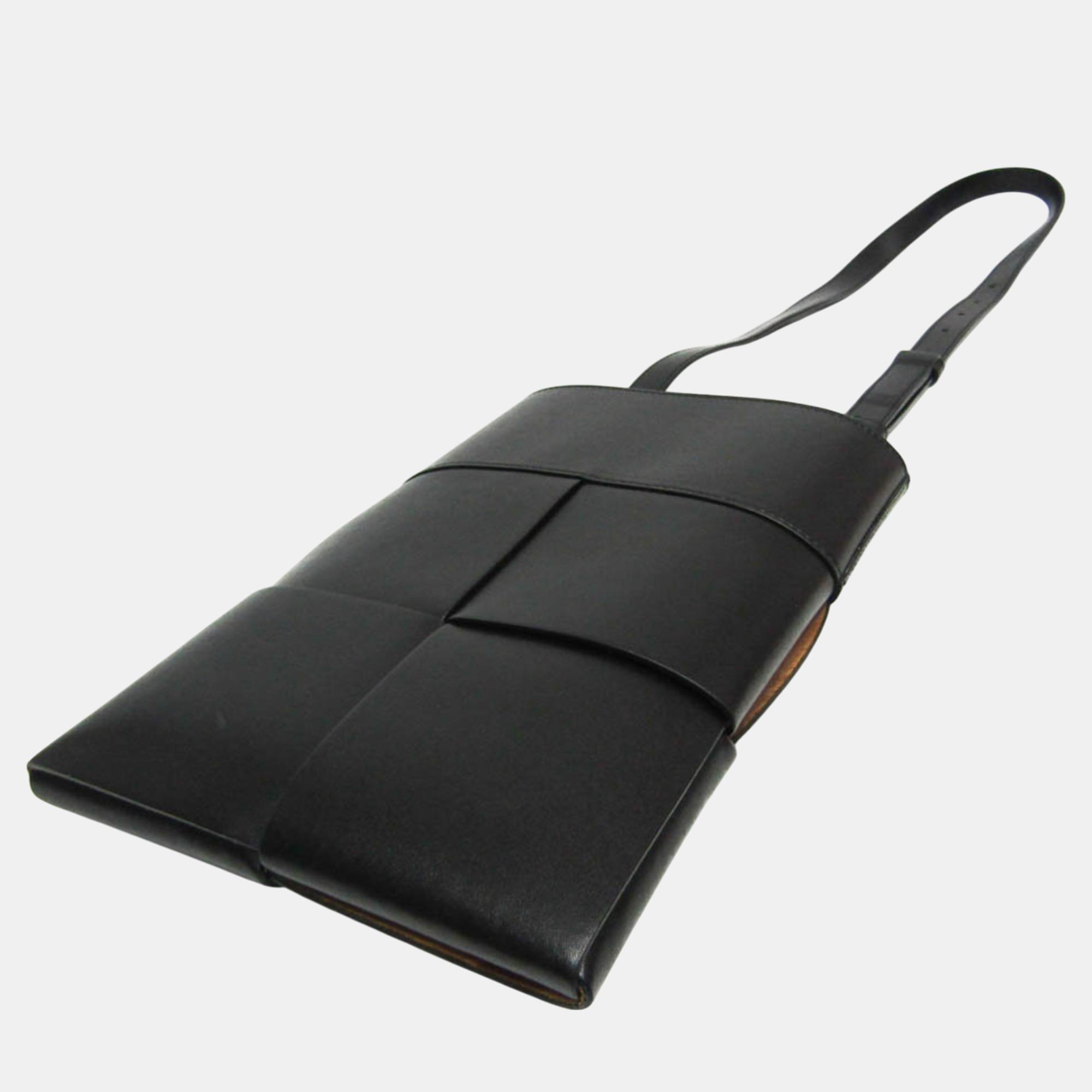 Bottega Veneta Black Maxi Intrecciato Leather Shoulder Bag 