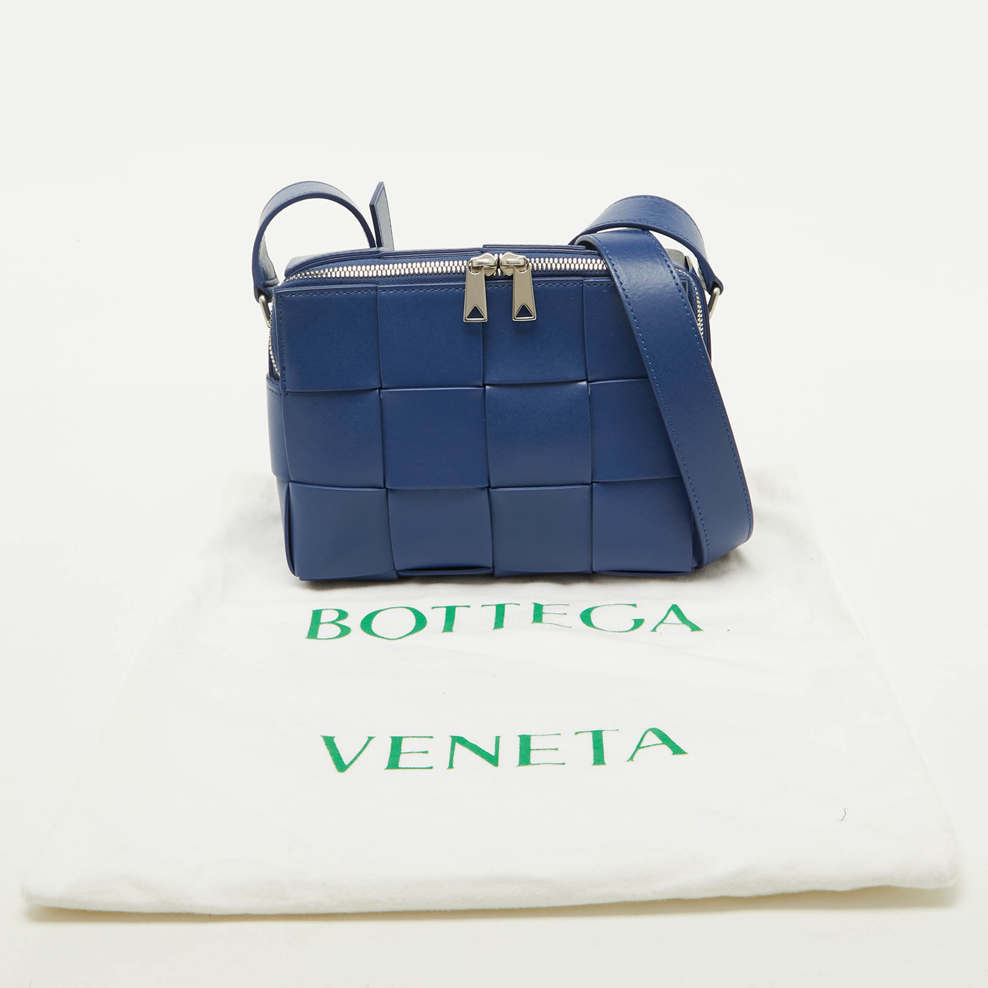 Bottega Veneta Blue Intrecciato Leather Cassette Shoulder Bag 