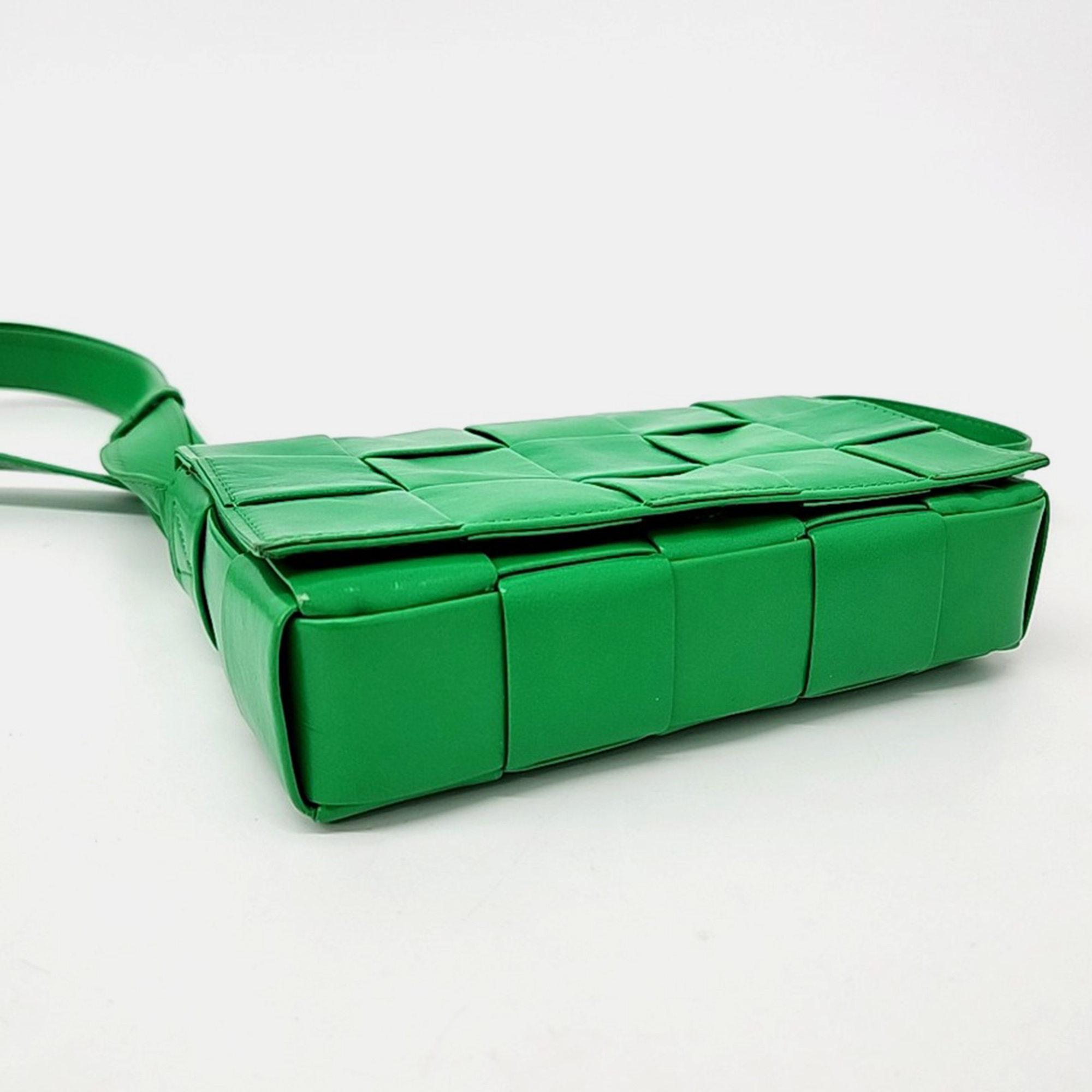 Bottega Veneta Green Leather Cassette Bag 