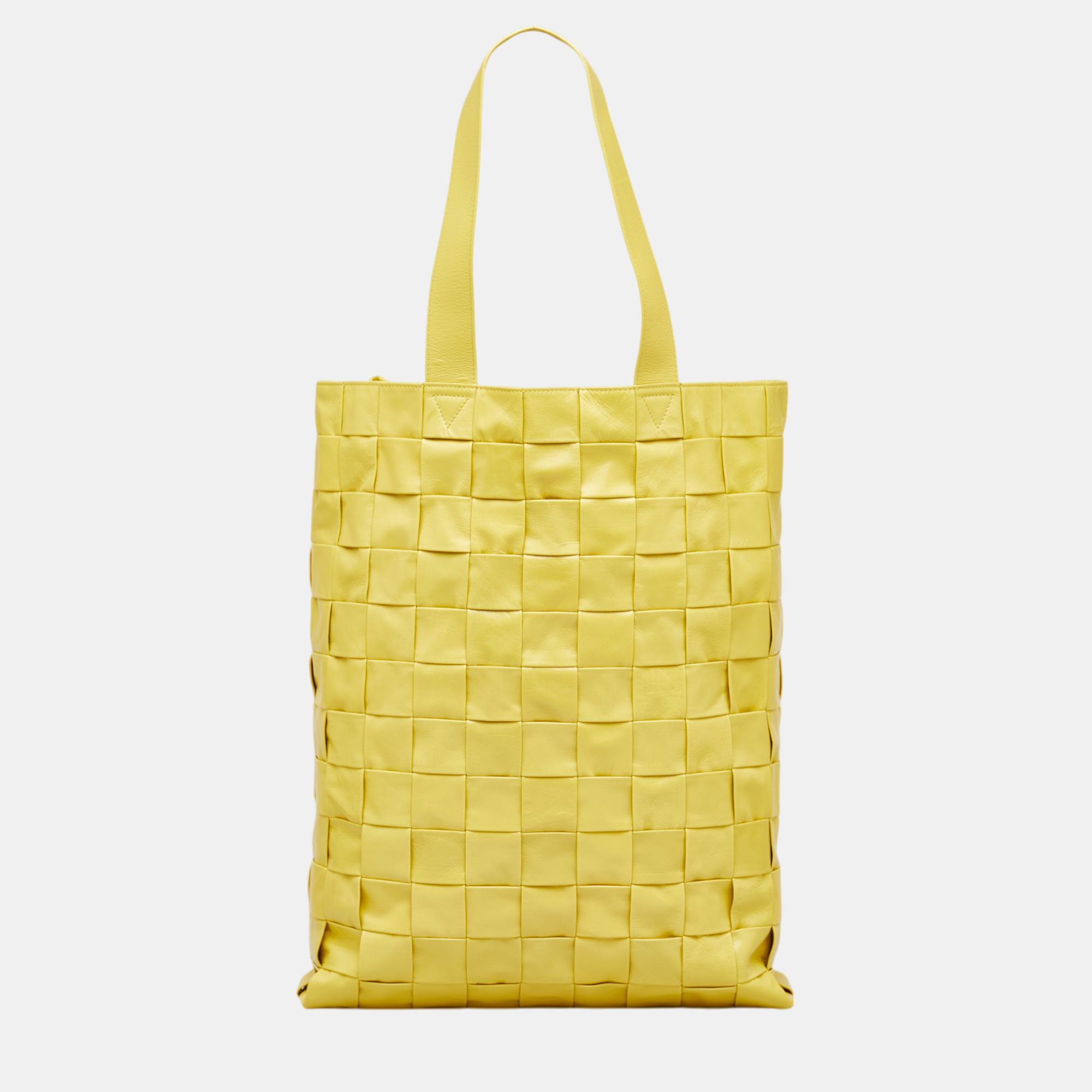 

Bottega Veneta Yellow Maxi Nappa Intrecciato Cassette Tote