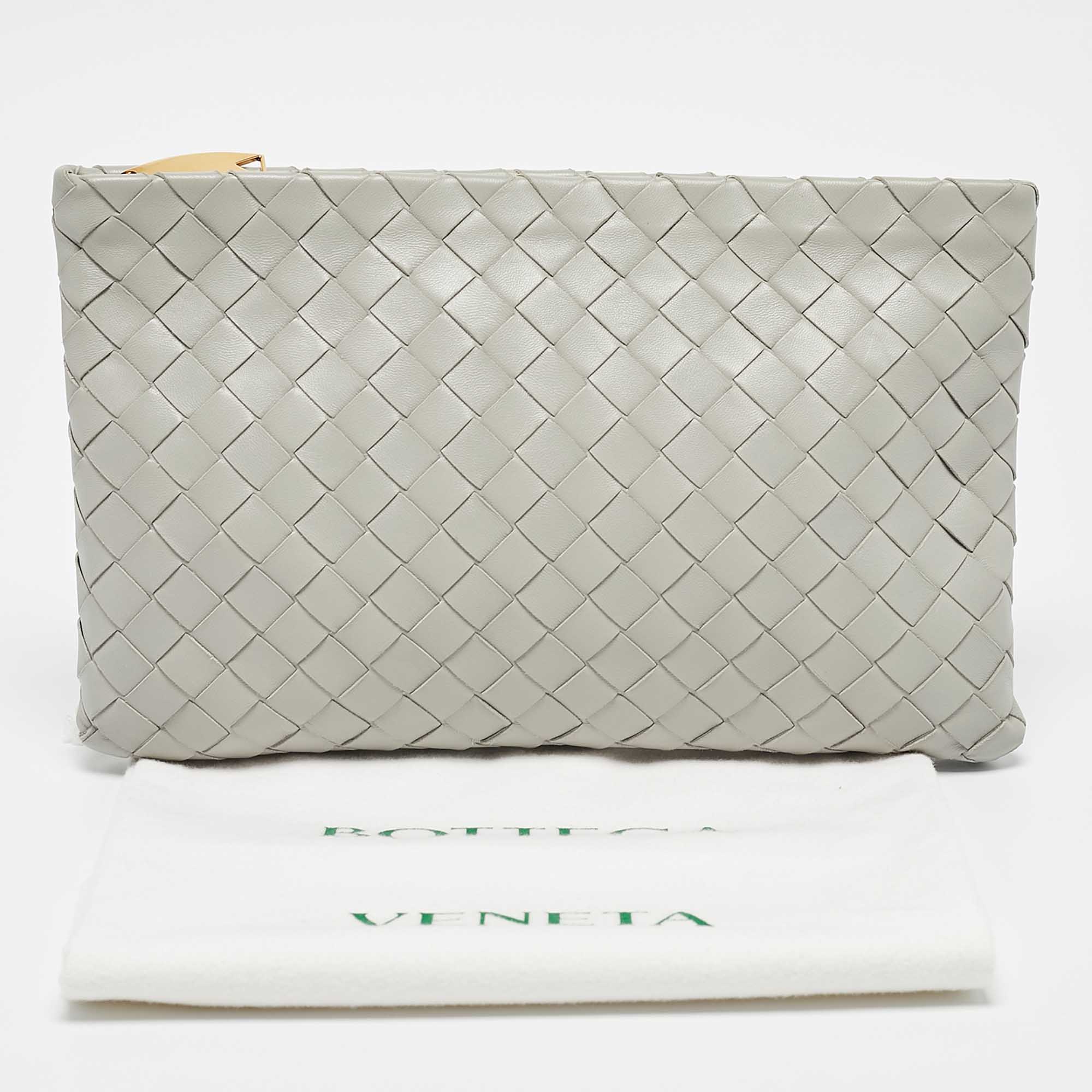 Bottega Veneta Grey Intrecciato Leather Zip Pochette 
