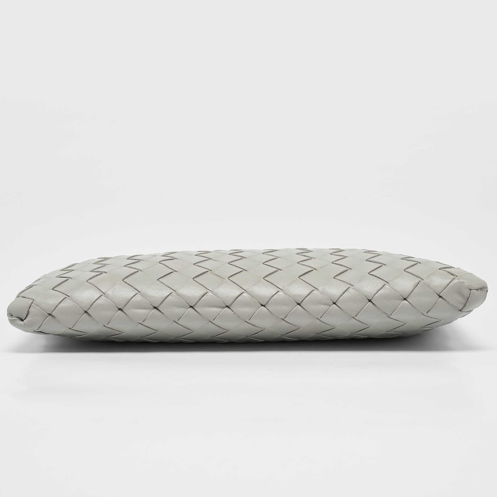 Bottega Veneta Grey Intrecciato Leather Zip Pochette 