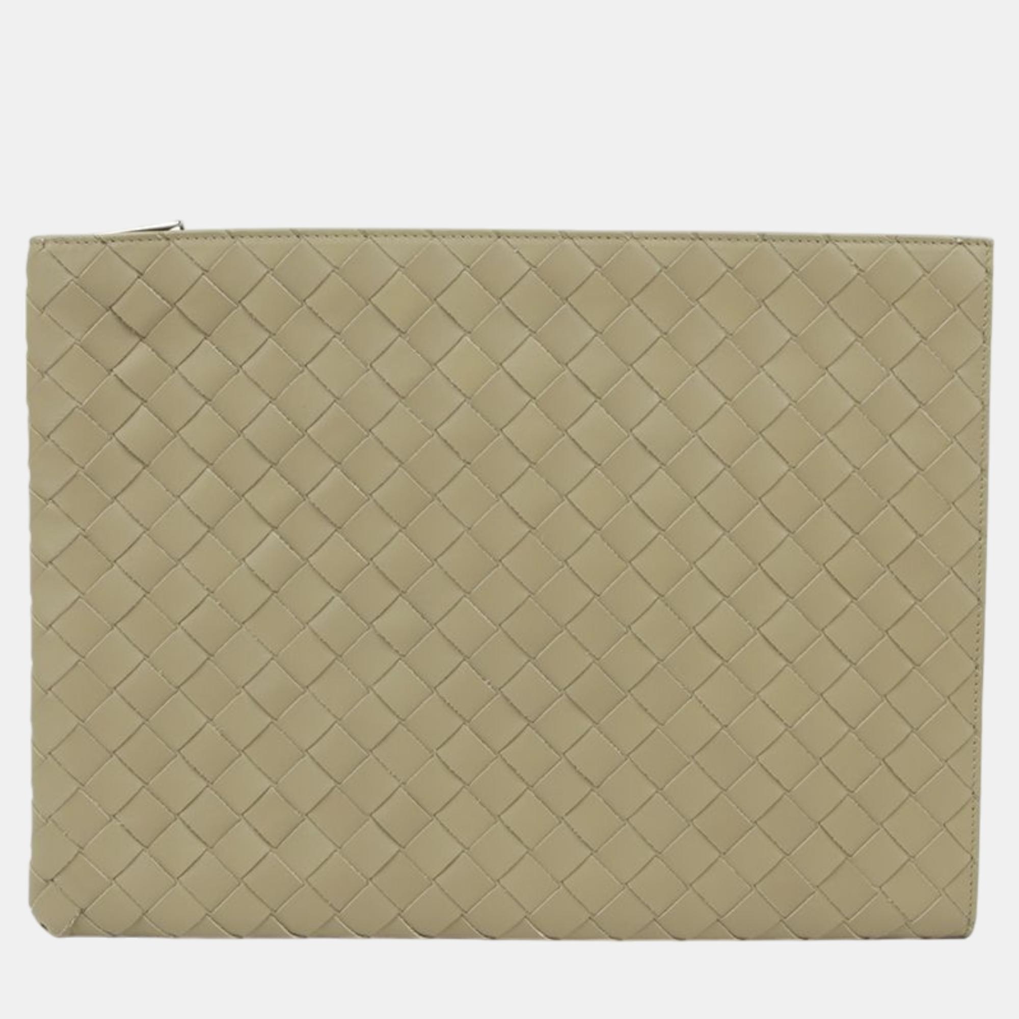 

Bottega Veneta Intrecciato Half Zipper Pouch, Green