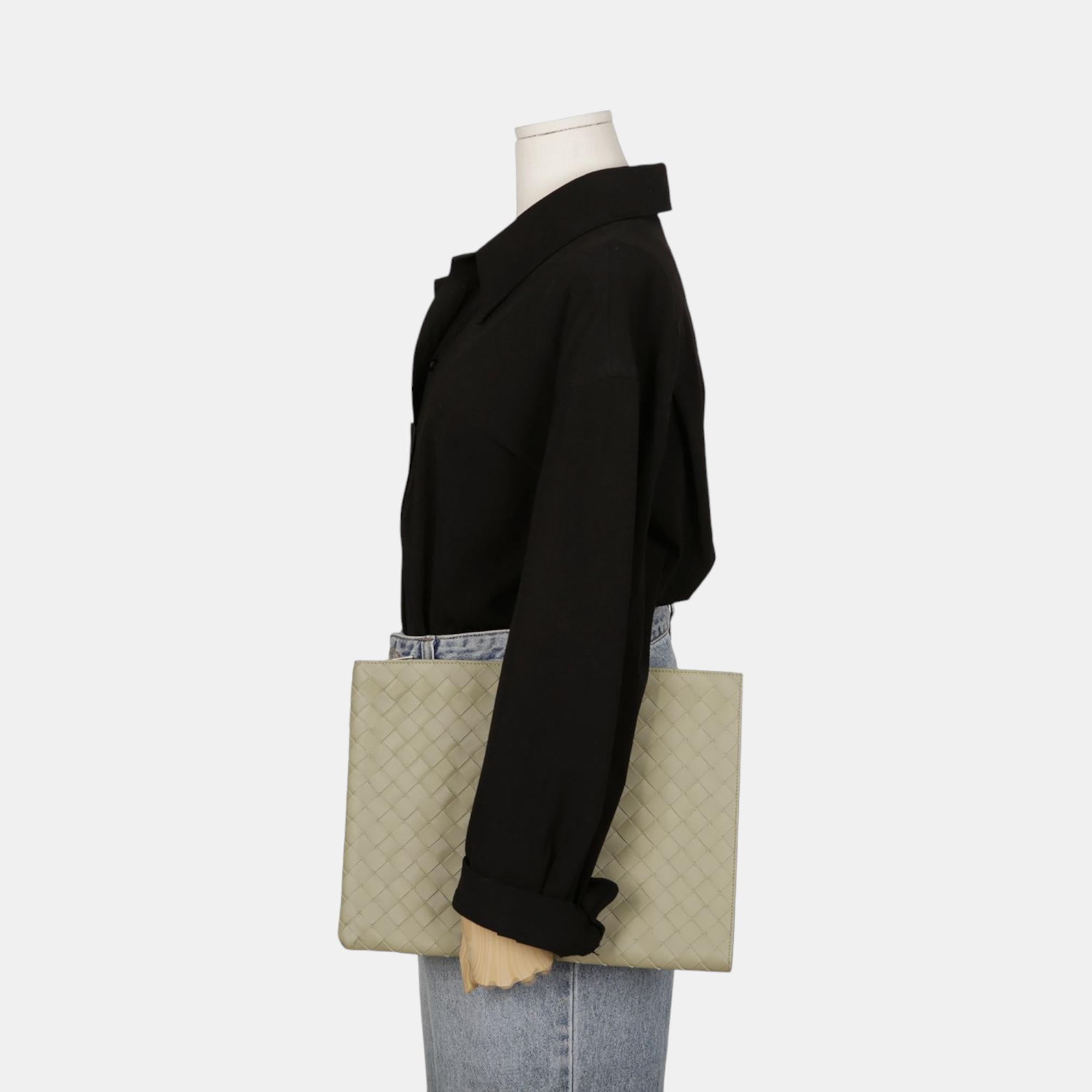 Bottega Veneta Intrecciato Half Zipper Pouch 