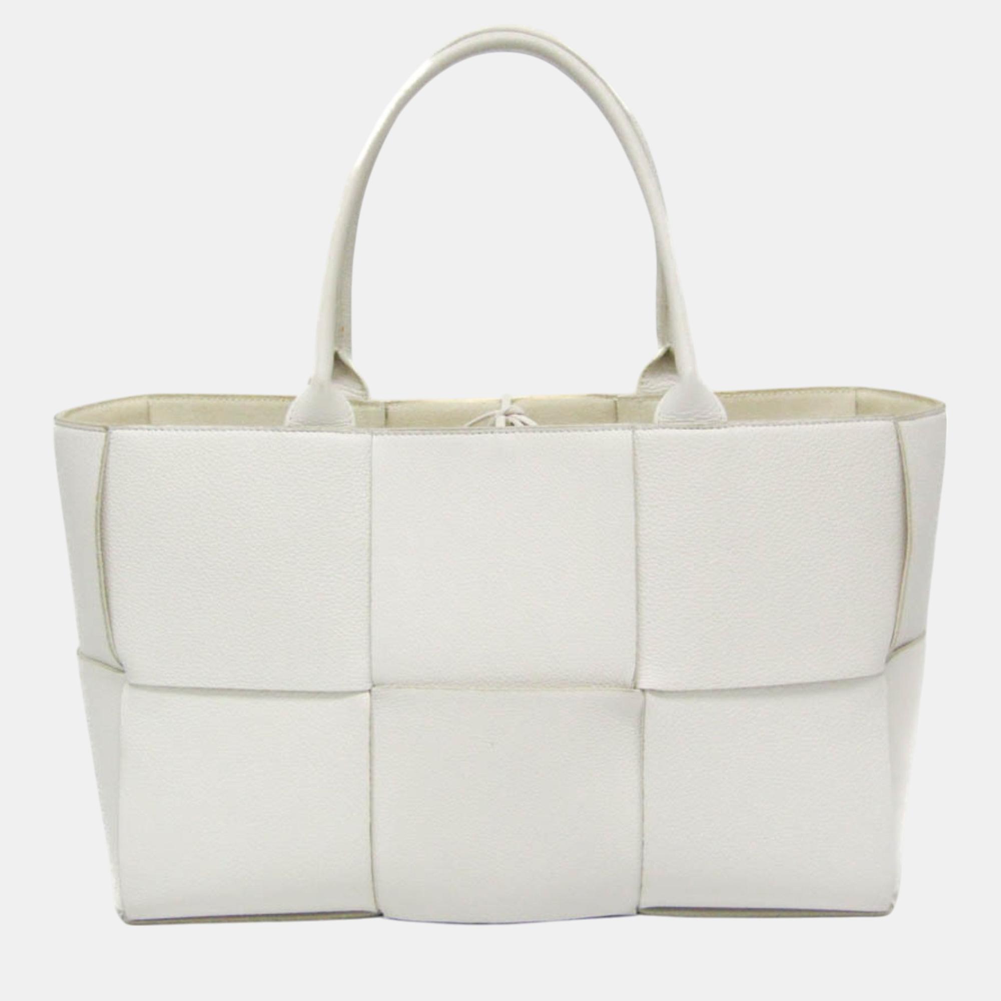 

Bottega Veneta Maxi Intrecciato Arco Tote Leather White