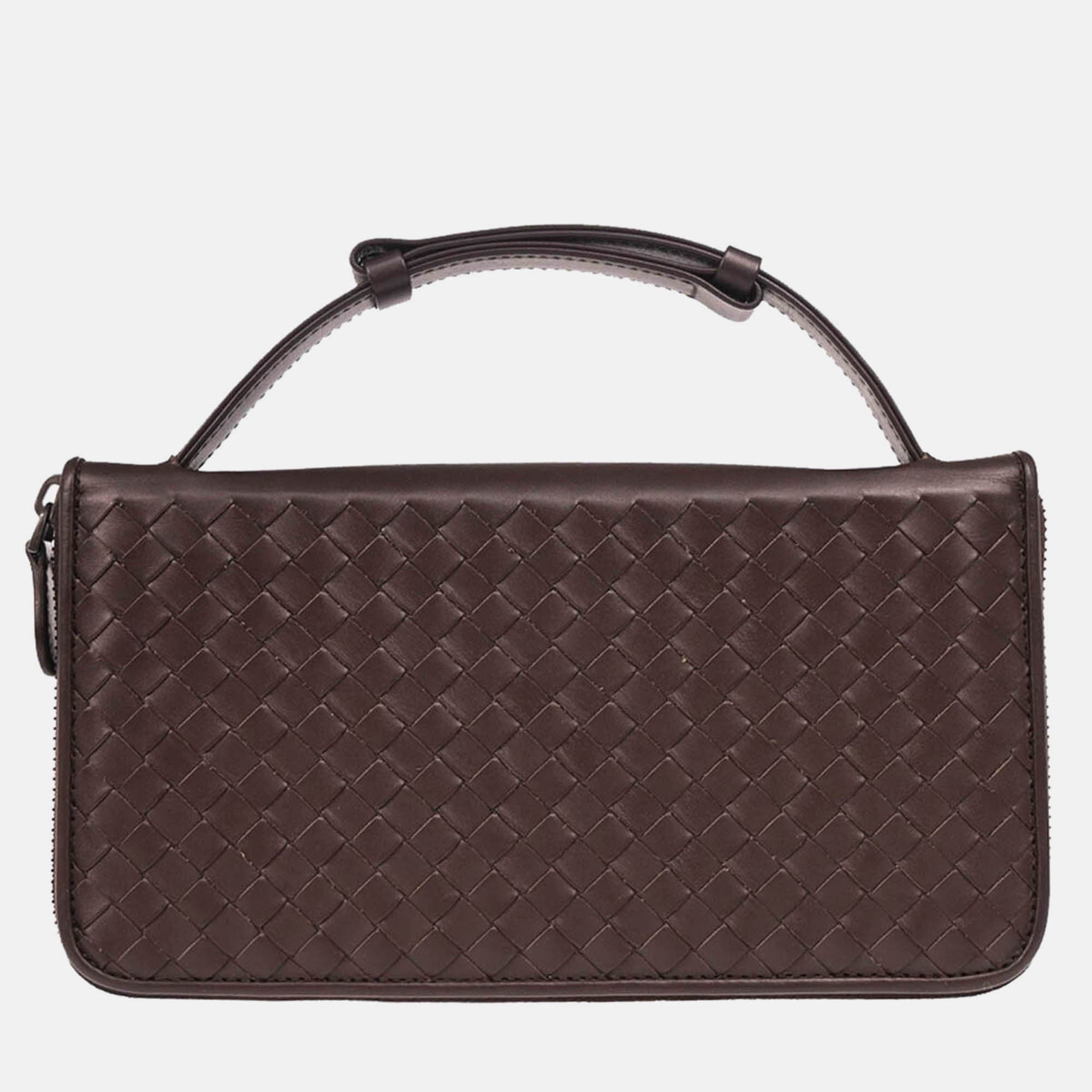 

Bottega Veneta Brown Intrecciato Travel Wallet