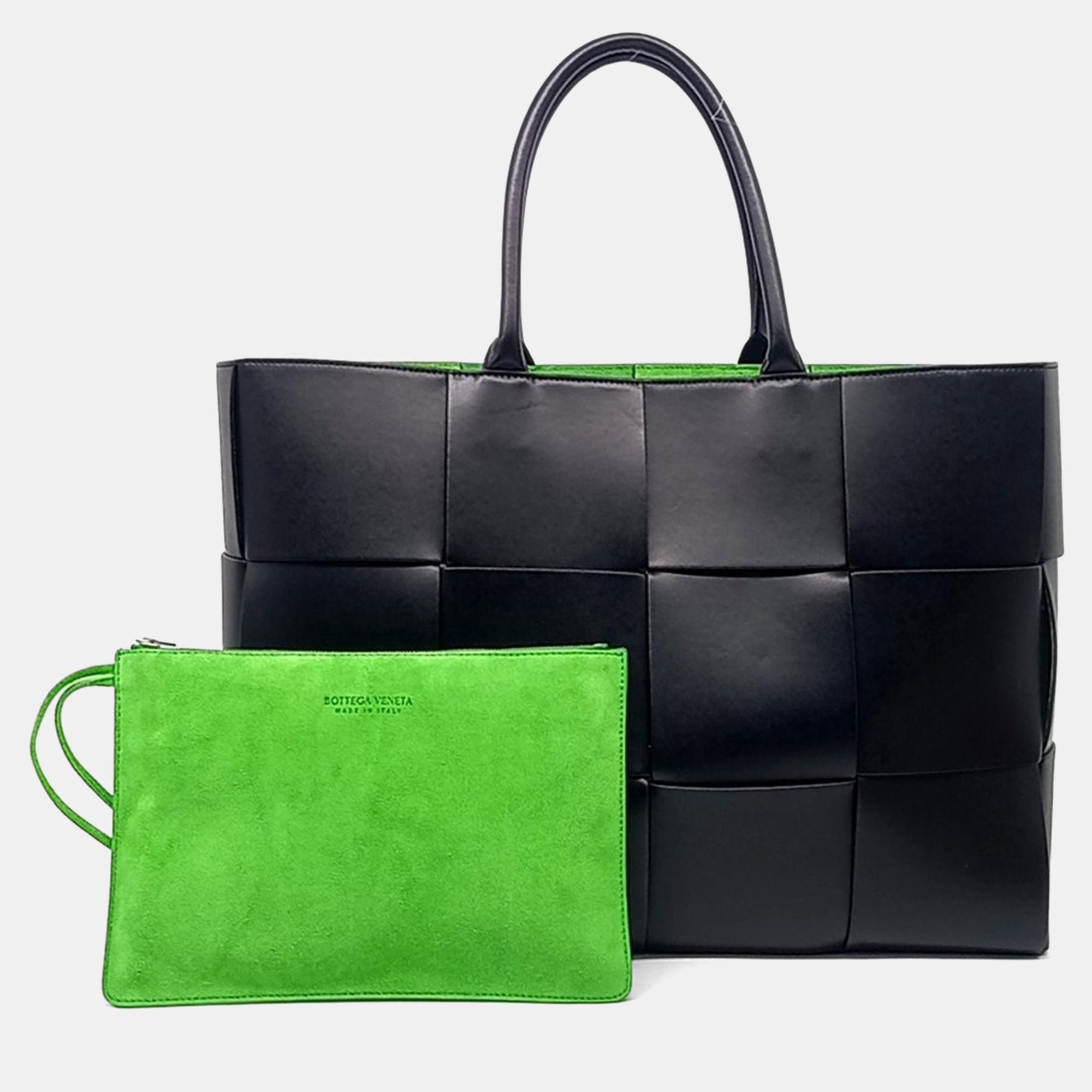 

Bottega Veneta Black Leather Arco Large bag