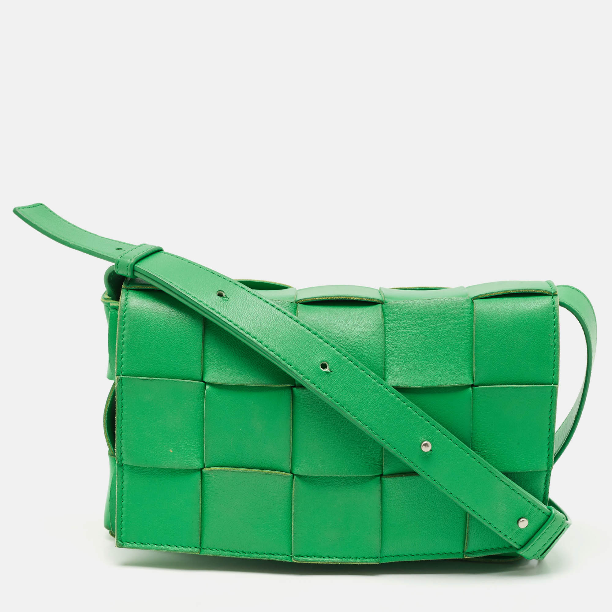 

Bottega Veneta Green Intreccio Leather Cassette Shoulder Bag