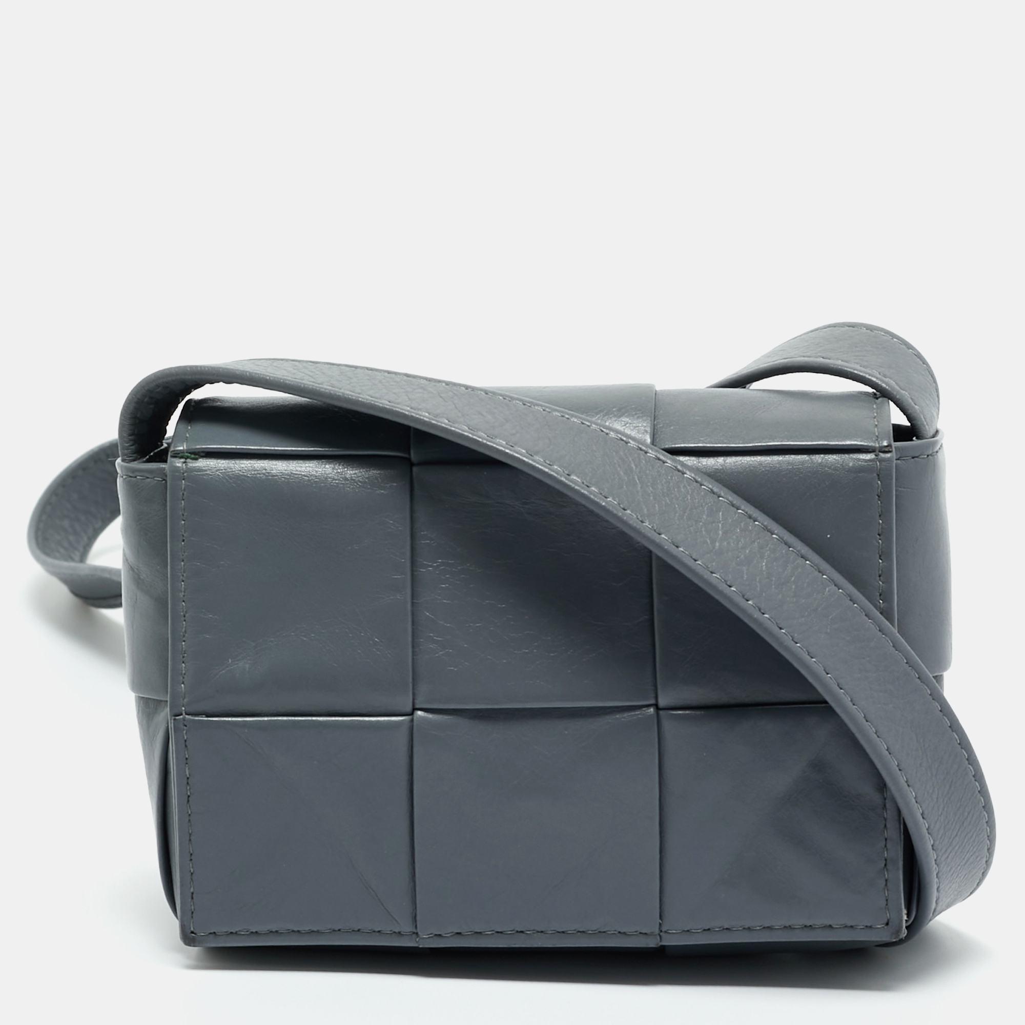 Pre-owned Bottega Veneta Grey Intrecciato Leather Mini Candy Cassette Crossbody Bag In Gray