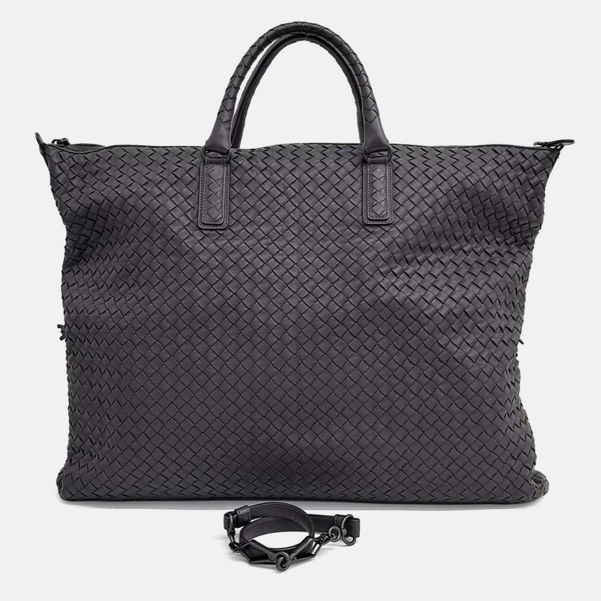

Bottega Veneta Black Leather convertible bag