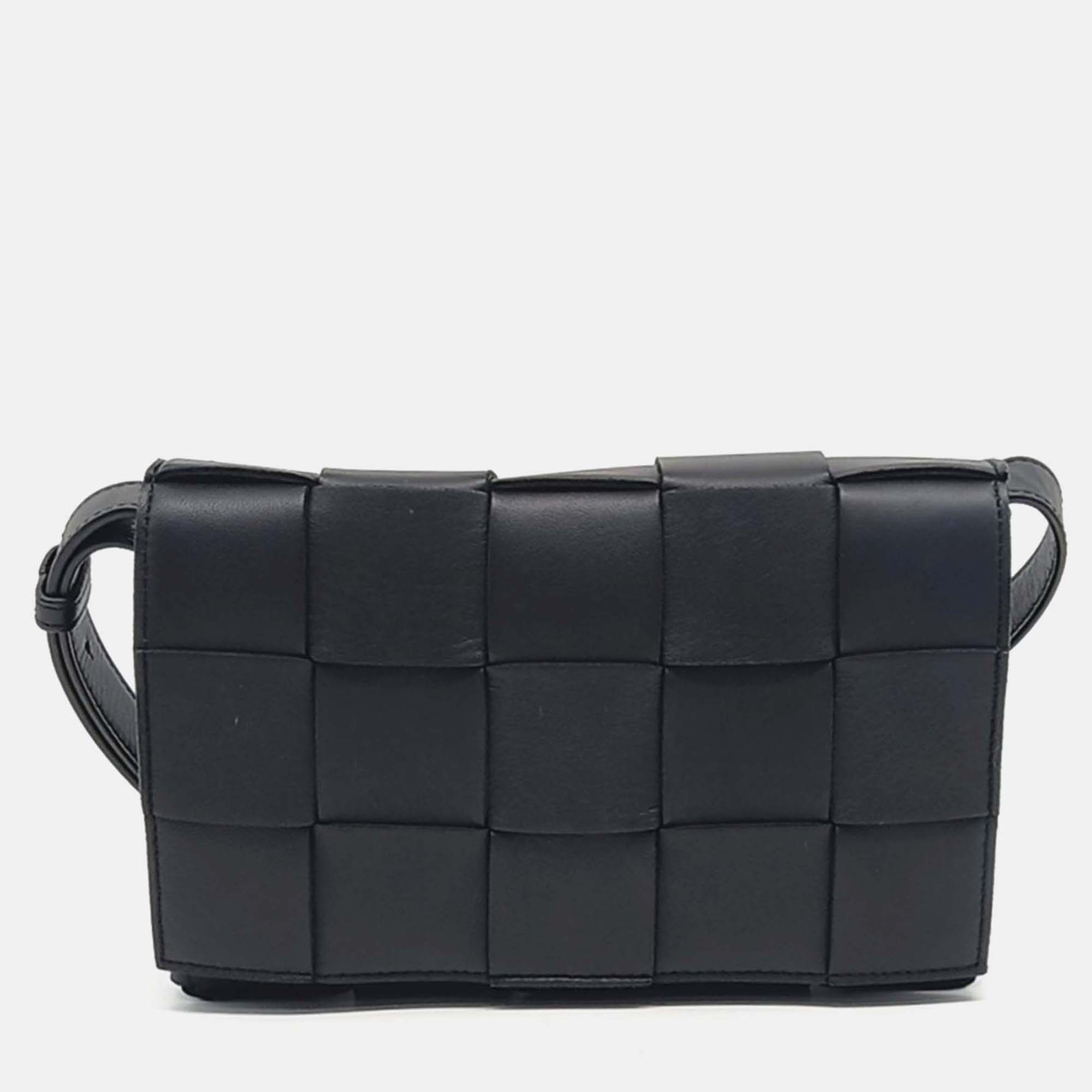 

Bottega Veneta Black Leather Bottega Veneta Cassette Bag