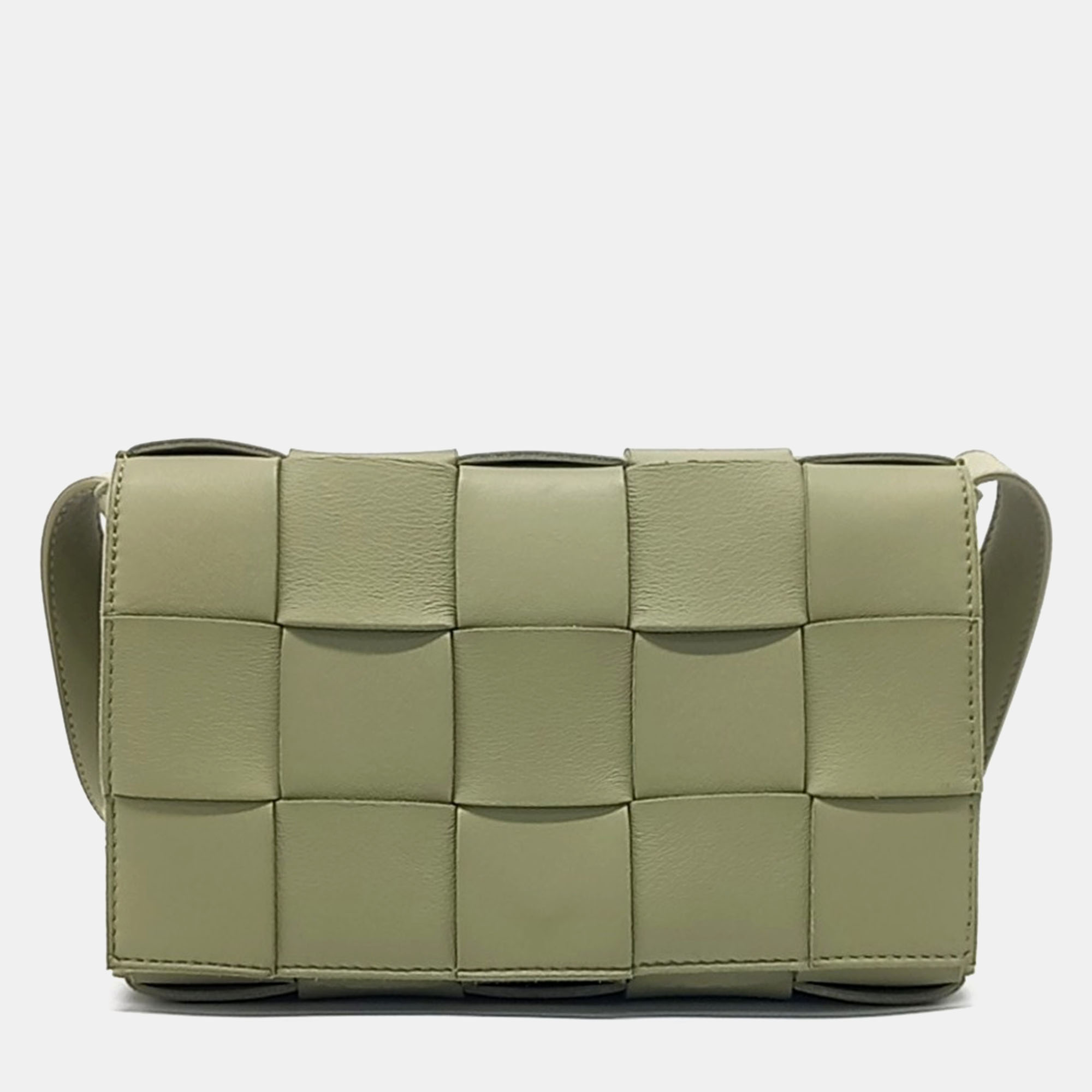 

Bottega Veneta Green Leather Cassette Bag