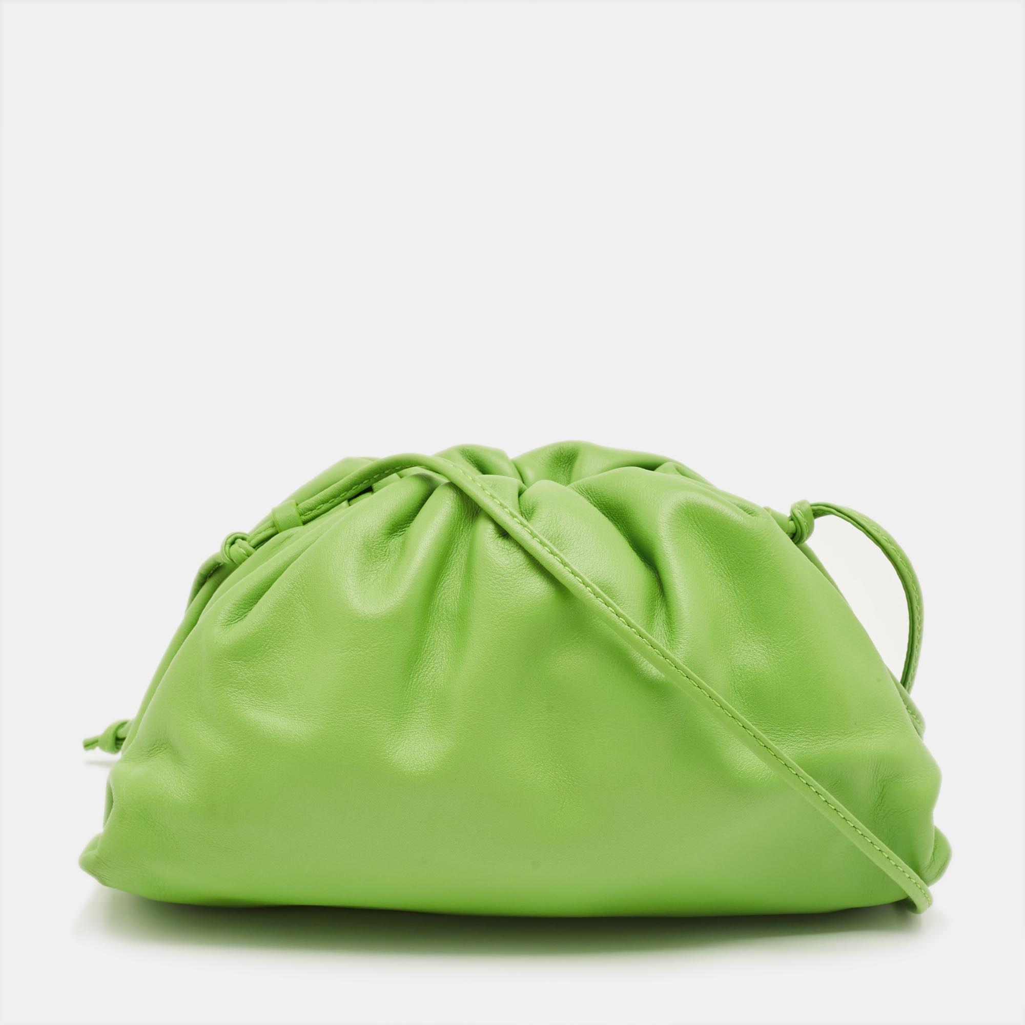 Pre-owned Bottega Veneta Apple Green Leather The Mini Pouch Bag