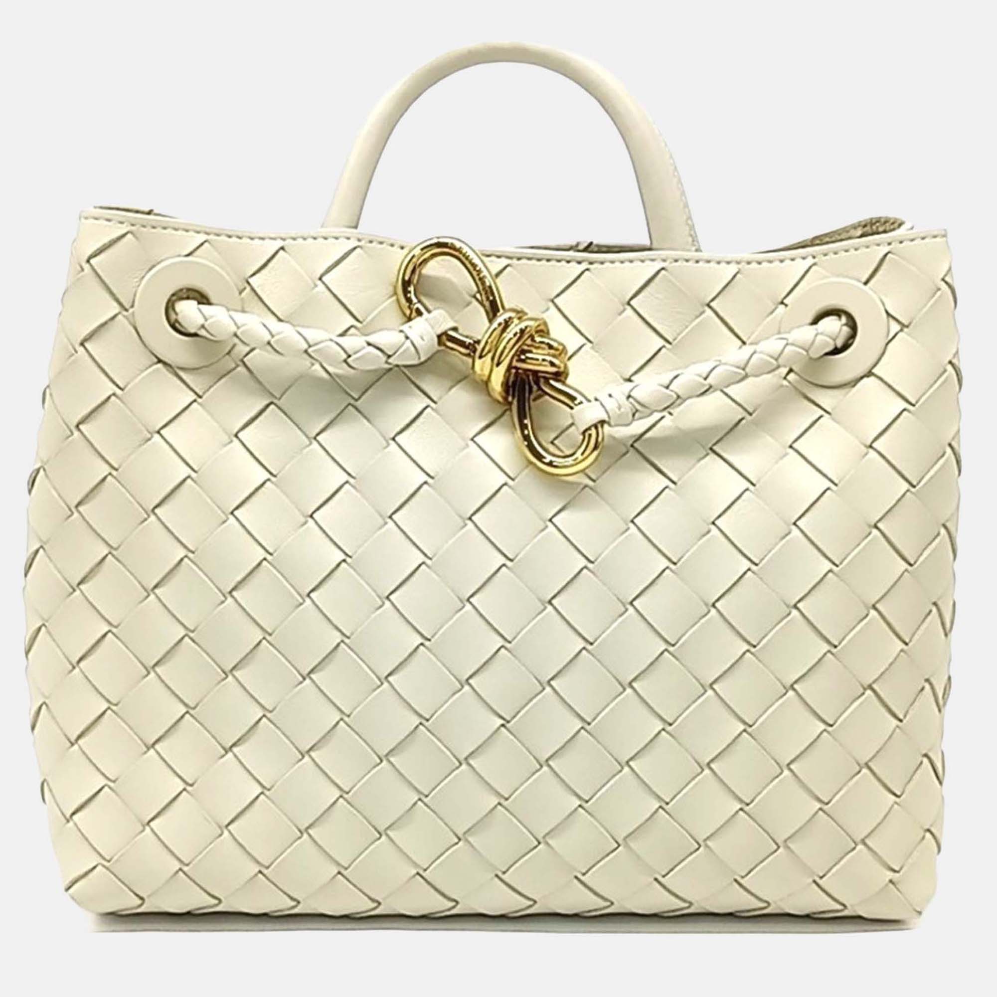 

Bottega Veneta Beige Leather Andiamo Small
