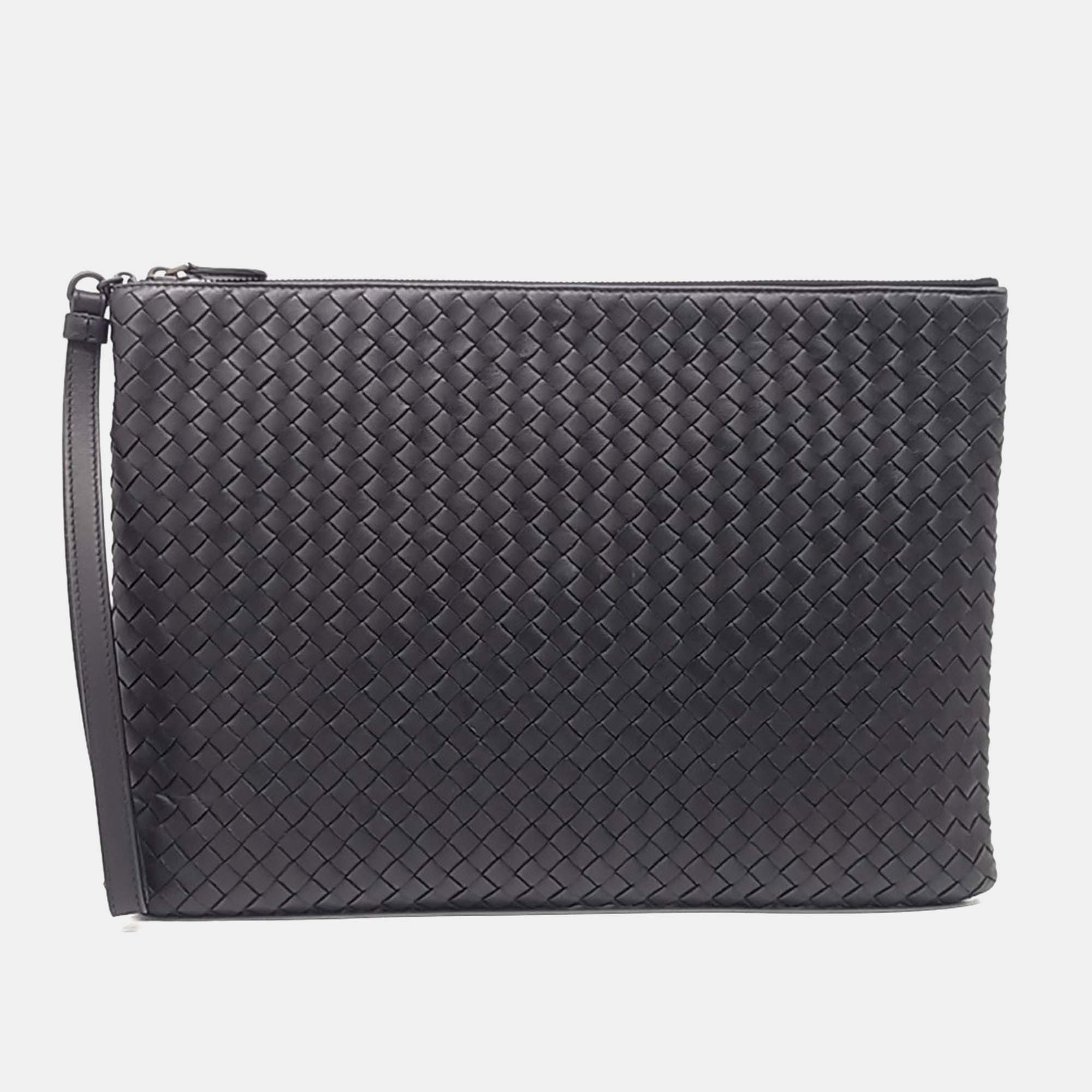 

Bottega Veneta Black Leather mesh clutch