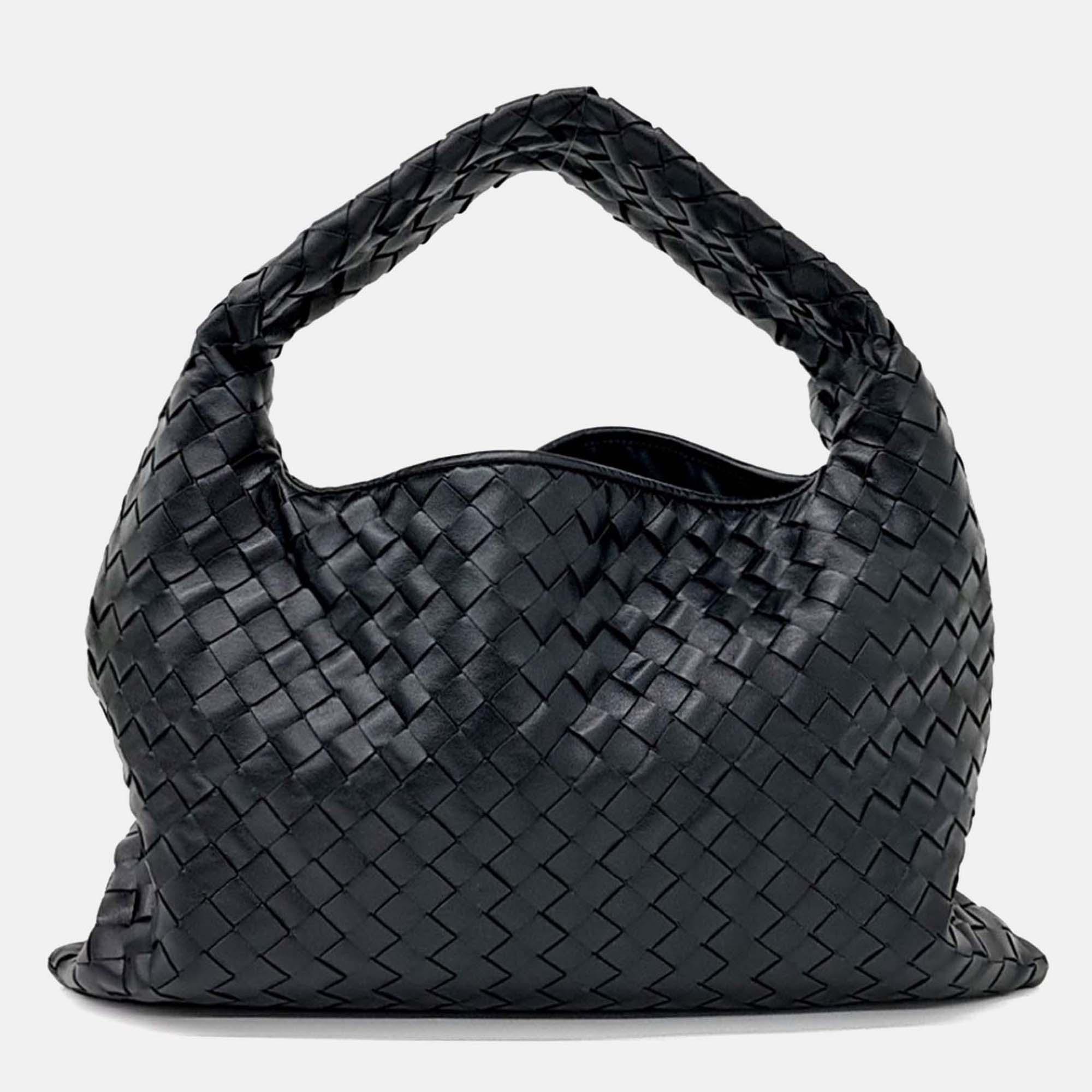 

Bottega Veneta Black Leather Small Hop