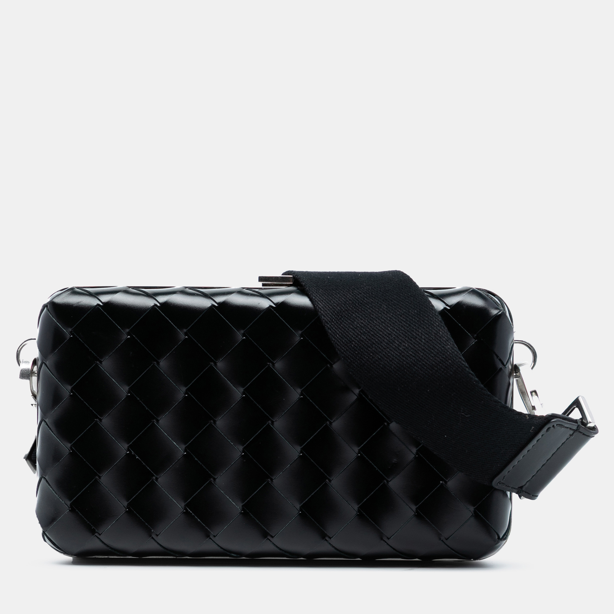 

Bottega Veneta Black Spazzolato Intrecciato Box Messenger Bag