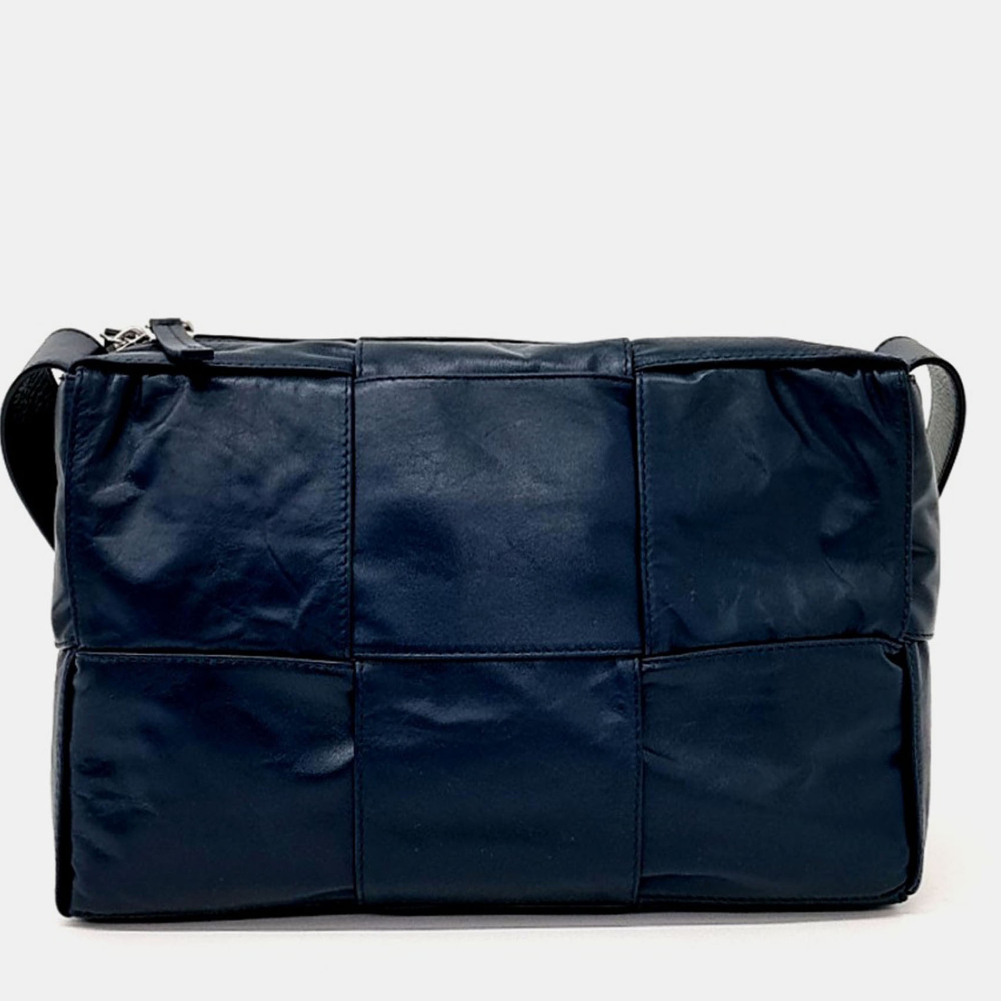 

Bottega Veneta Turquoise Leather Arco Camera Bag, Blue