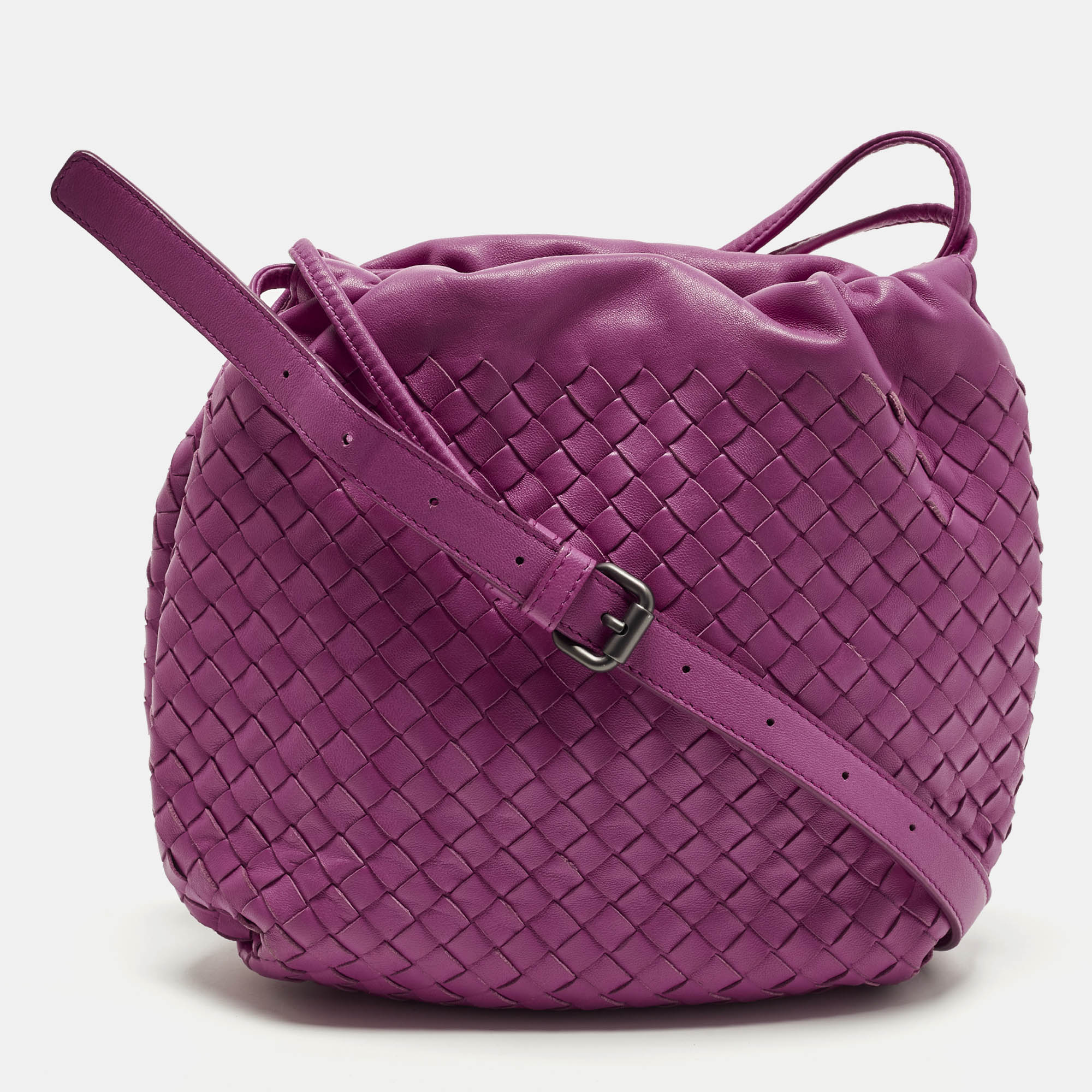 

Bottega Veneta Pink Intrecciato Leather Drawstring Hobo