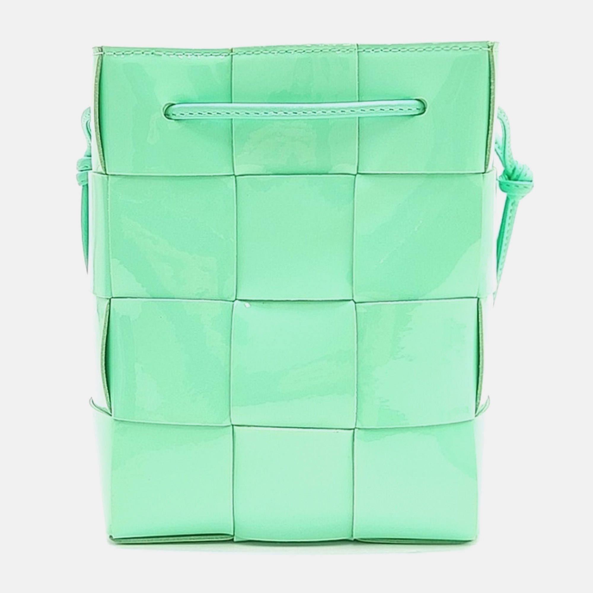 

Bottega Veneta Green Leather Patent Cassette Bucket Bag