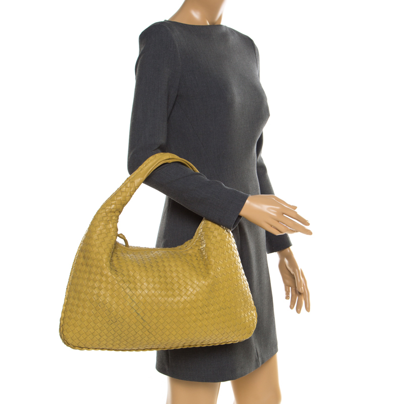 

Bottega Veneta Light Yellow Intrecciato Leather Large Veneta Hobo