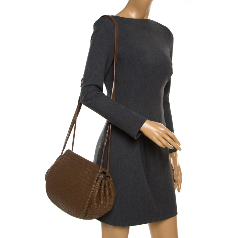 

Bottega Veneta Brown Intrecciato Leather Drawstring Flap Crossbody Bag