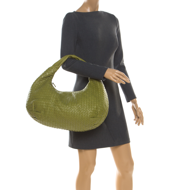 

Bottega Veneta Green Intrecciato Leather  Veneta Hobo