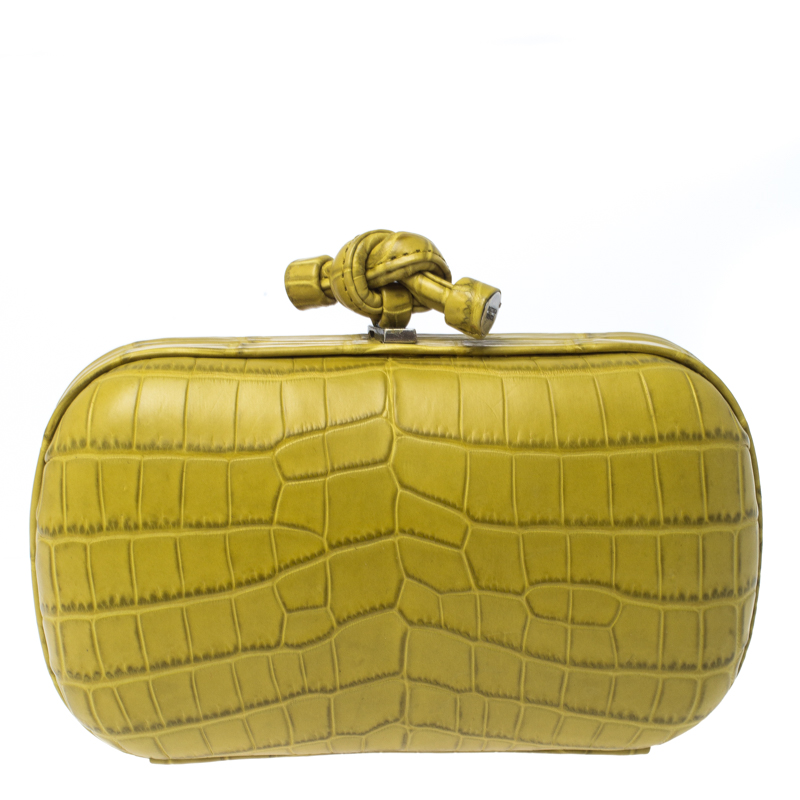 bottega veneta clutch