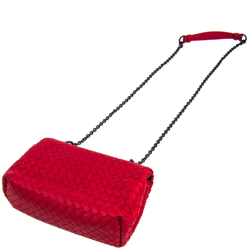 

Bottega Veneta Red Intrecciato Leather Baby Olympia Bag